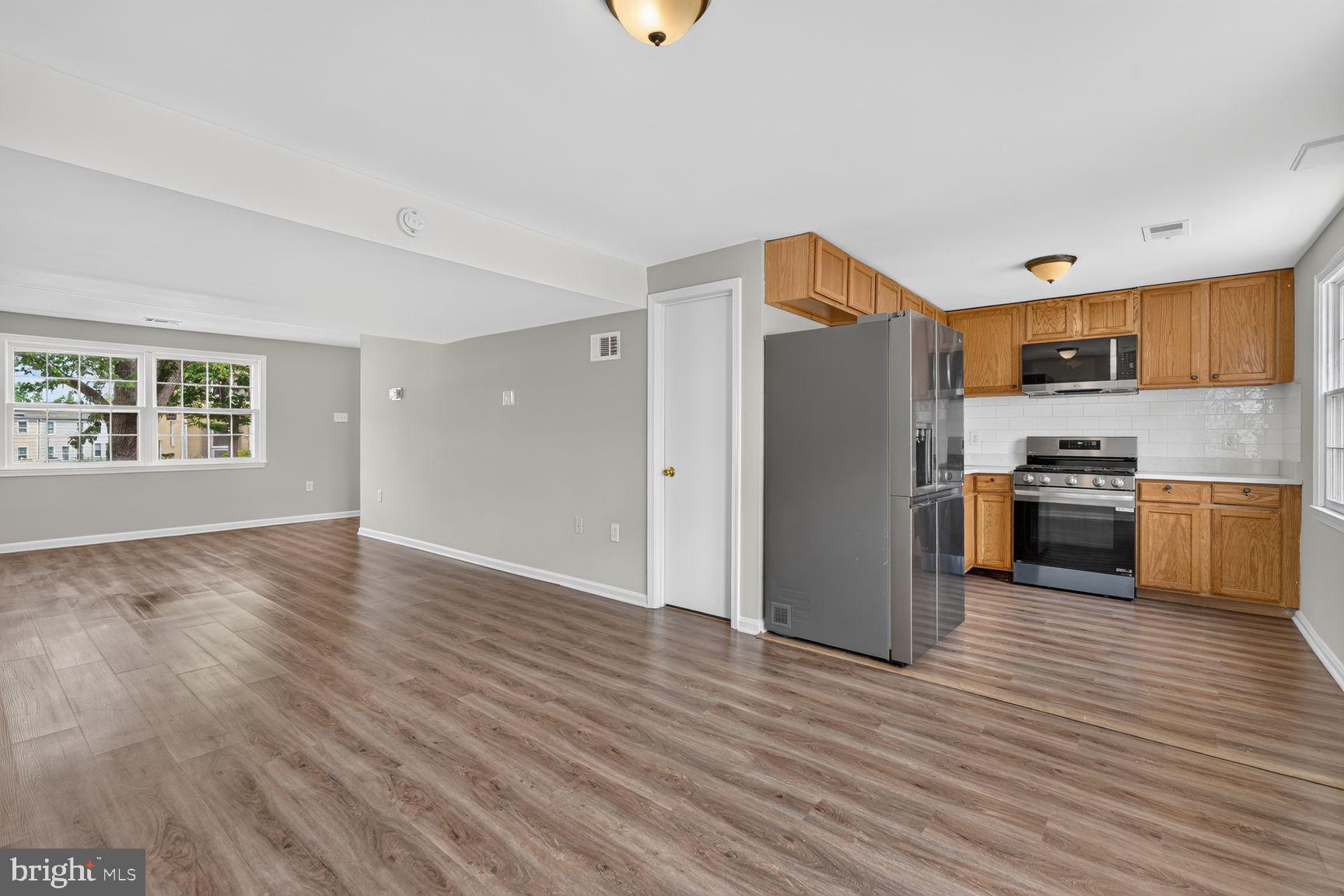 PINEWOOD HILL - Residential