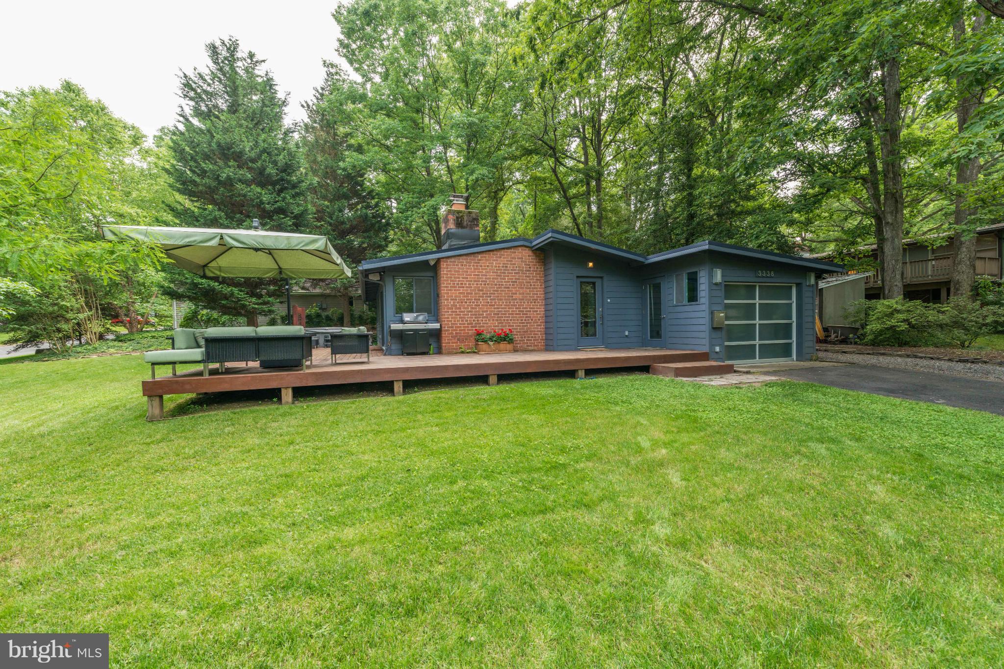 Gorgeous home in fantastic location.  Contemporary SF home with over $140K of upgrades & all the features you can wish for. Easy access to R50 &495.  2br + large den [3rd br] & 2ba. Approx. 1200sqft of Living & finished space. Large windows, skylights full light doors, ample of natural light, porcelain tile in kitch & baths, Brazilian Cherry hardwood flrs, top of the line SS appliances.