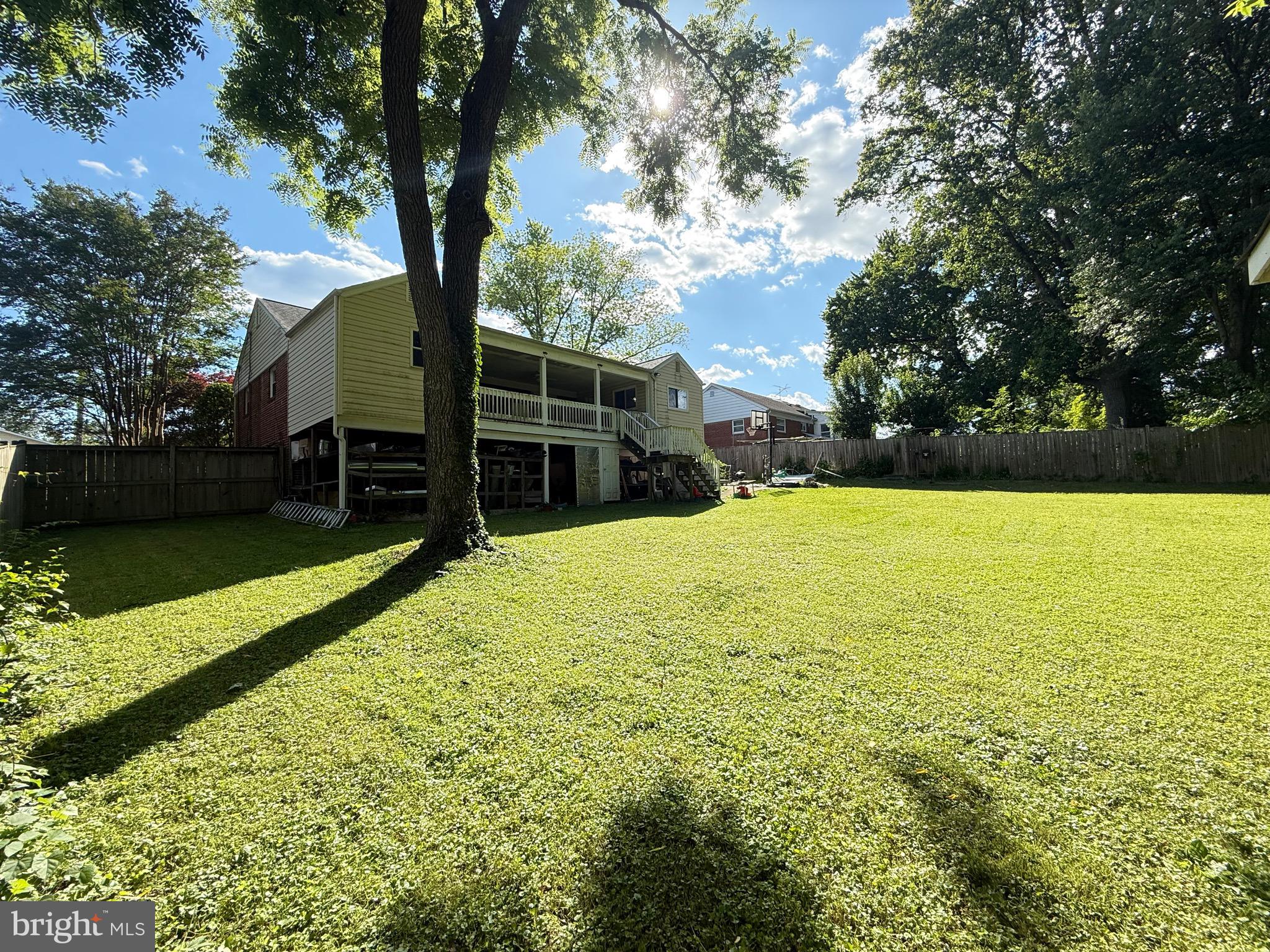 BROYHILL CREST - Residential