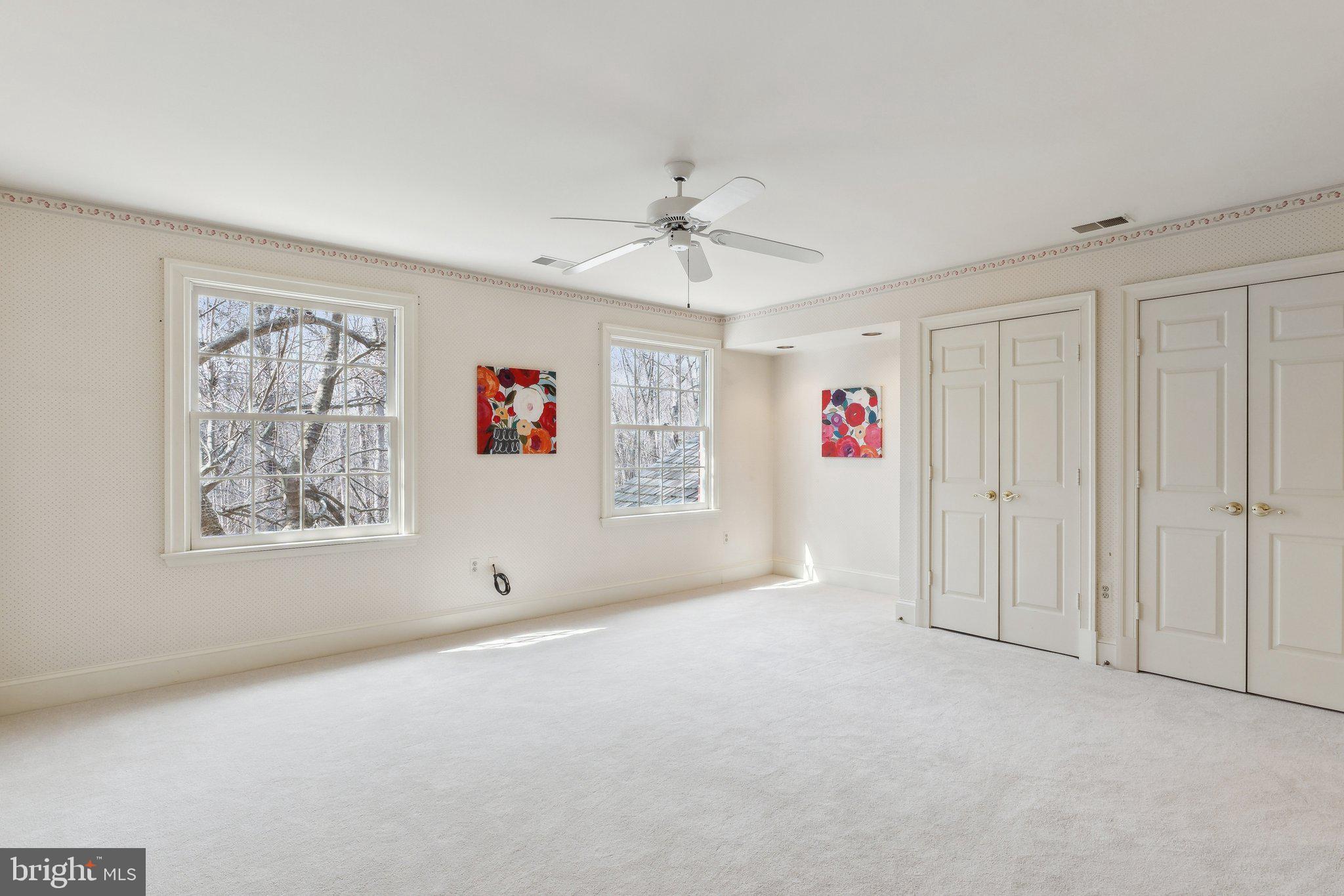 SPRING MEADOWS - Residential