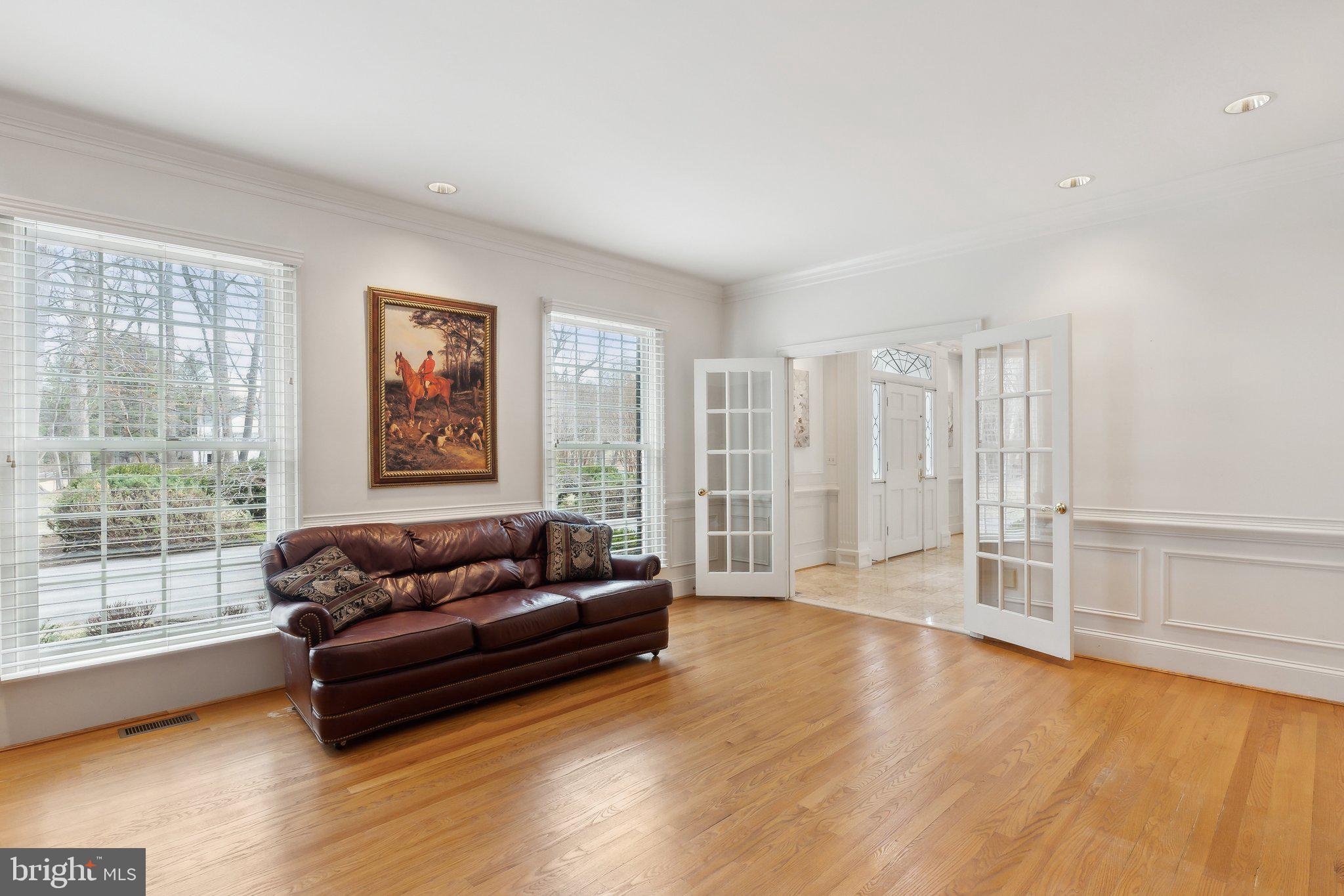 SPRING MEADOWS - Residential
