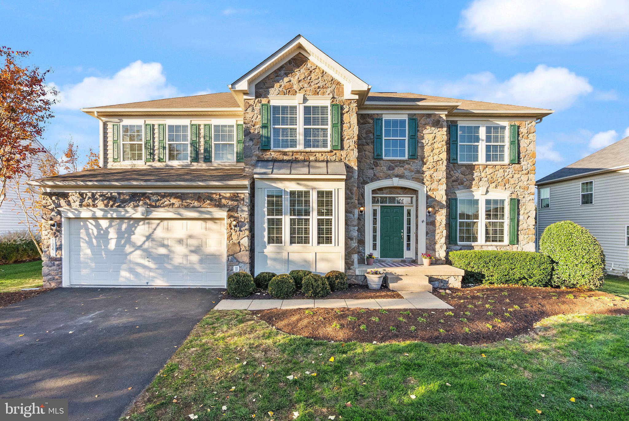 BRIARFIELD ESTATES - Residential