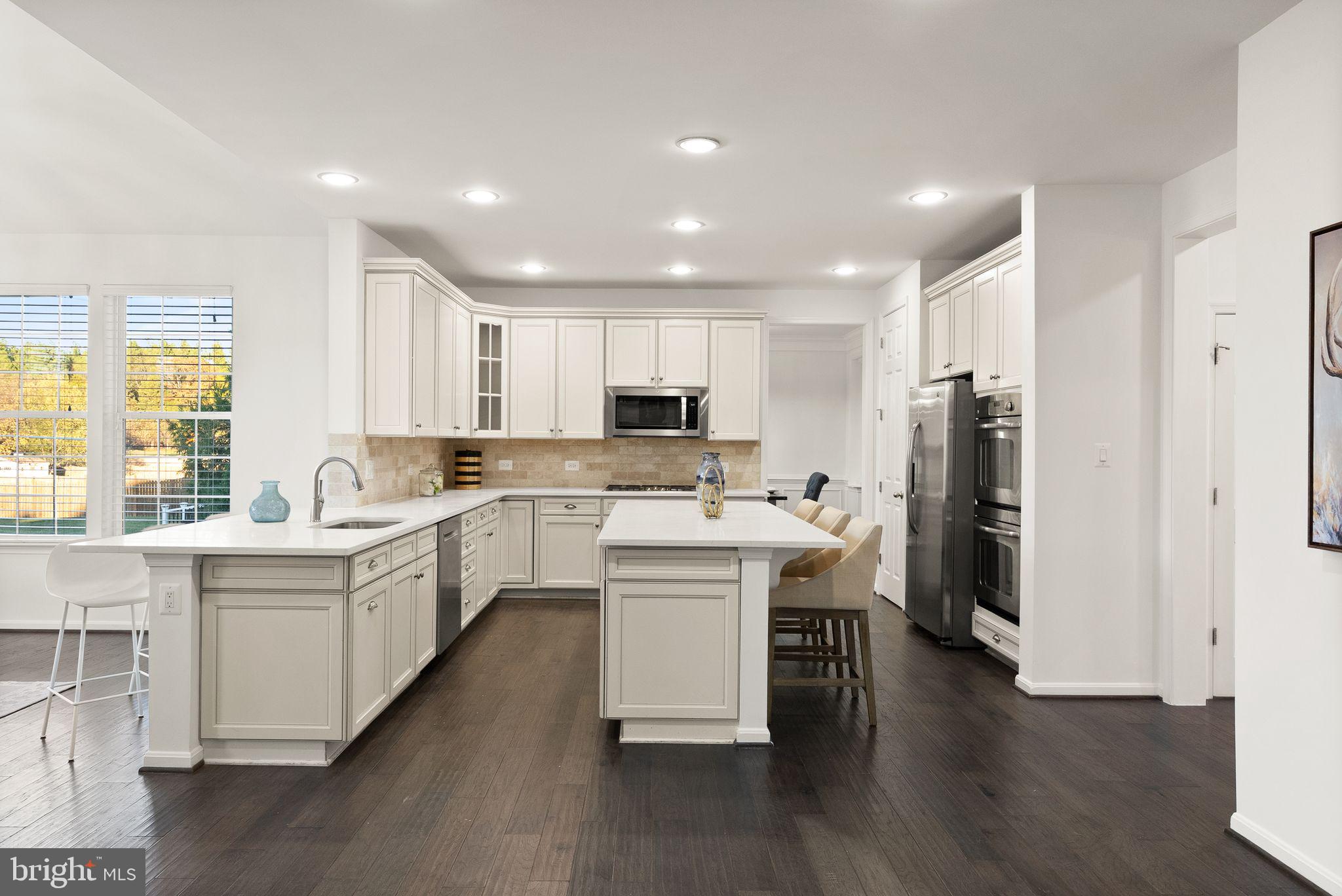 BRIARFIELD ESTATES - Residential