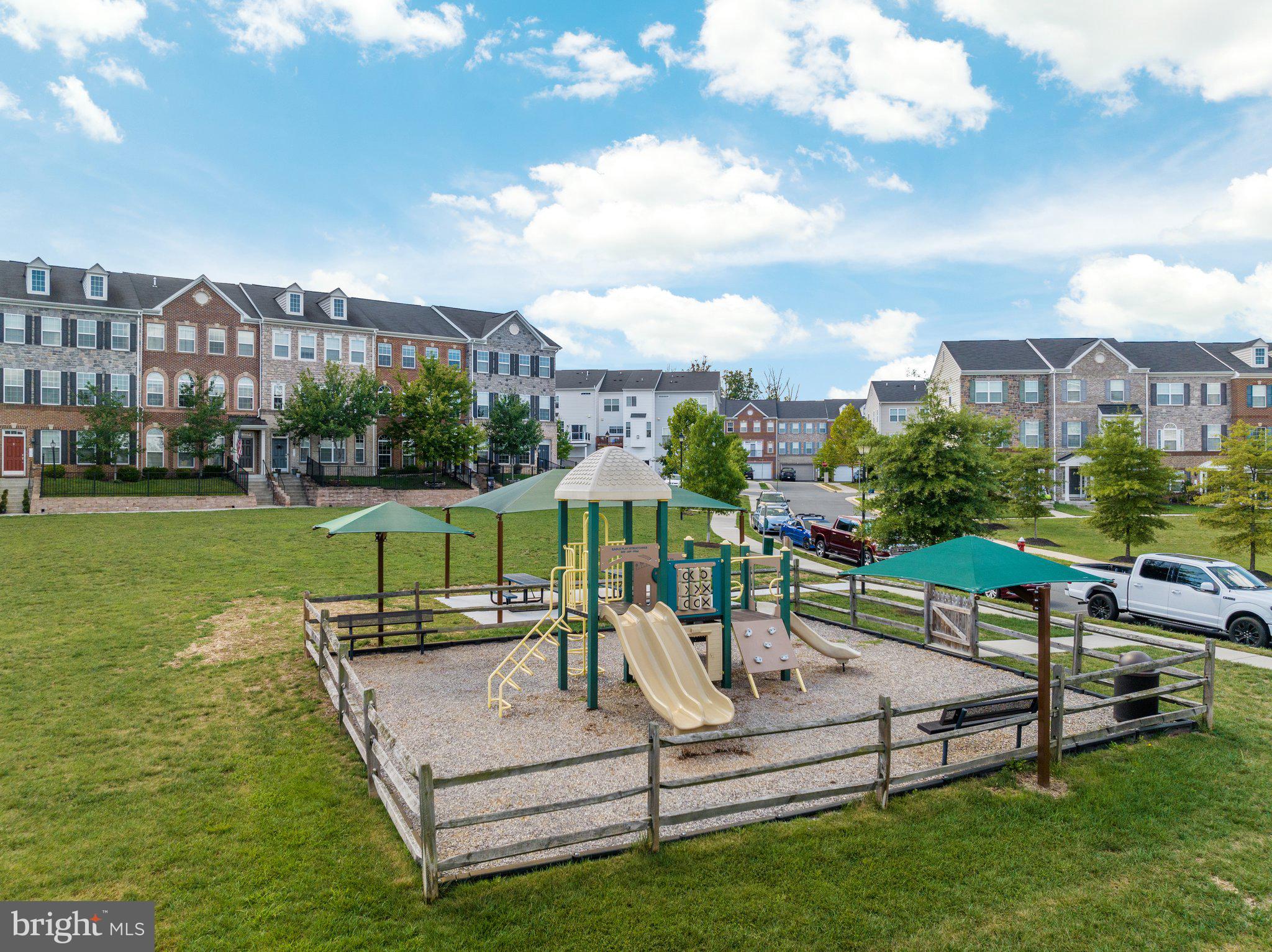 RIVER POINTE - Residential