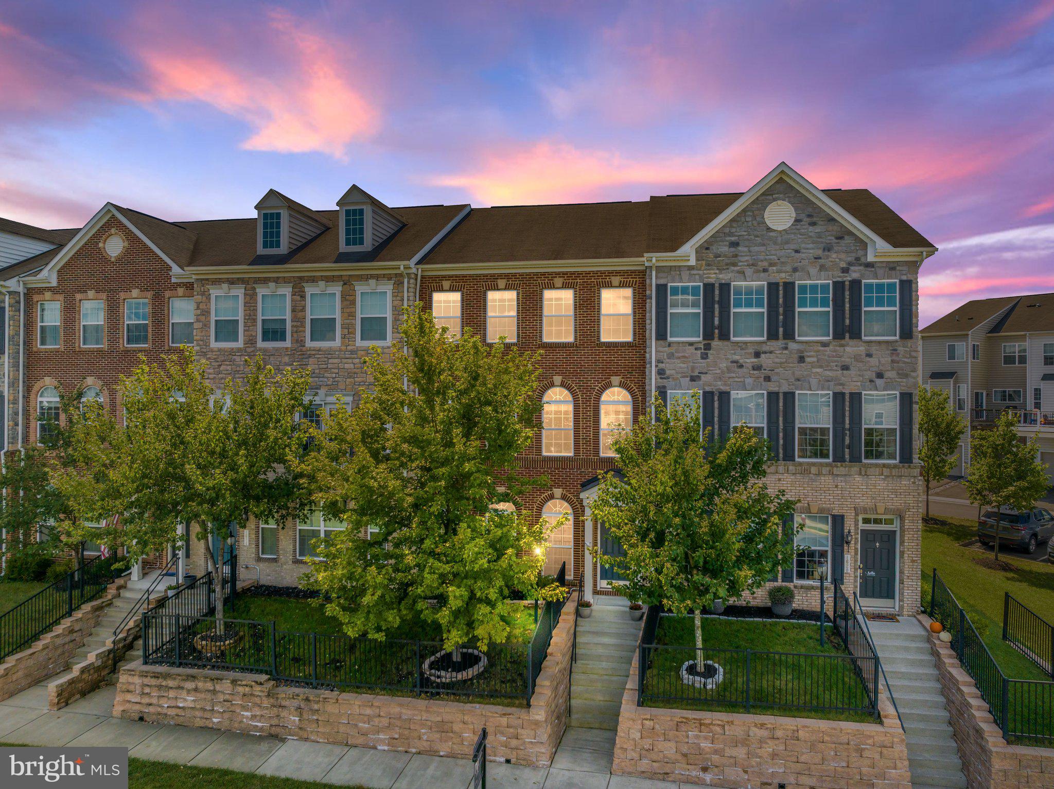 RIVER POINTE - Residential