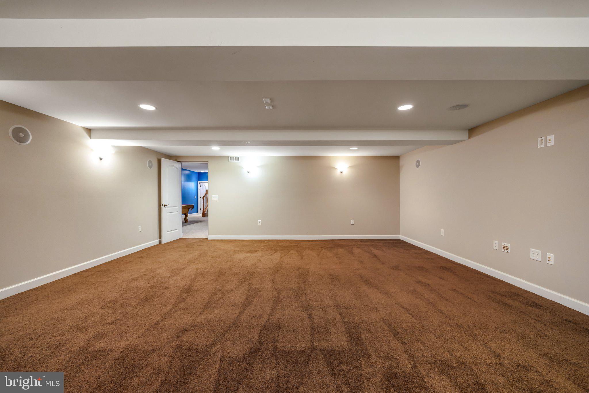 EQUESTRIAN ESTATES - Residential