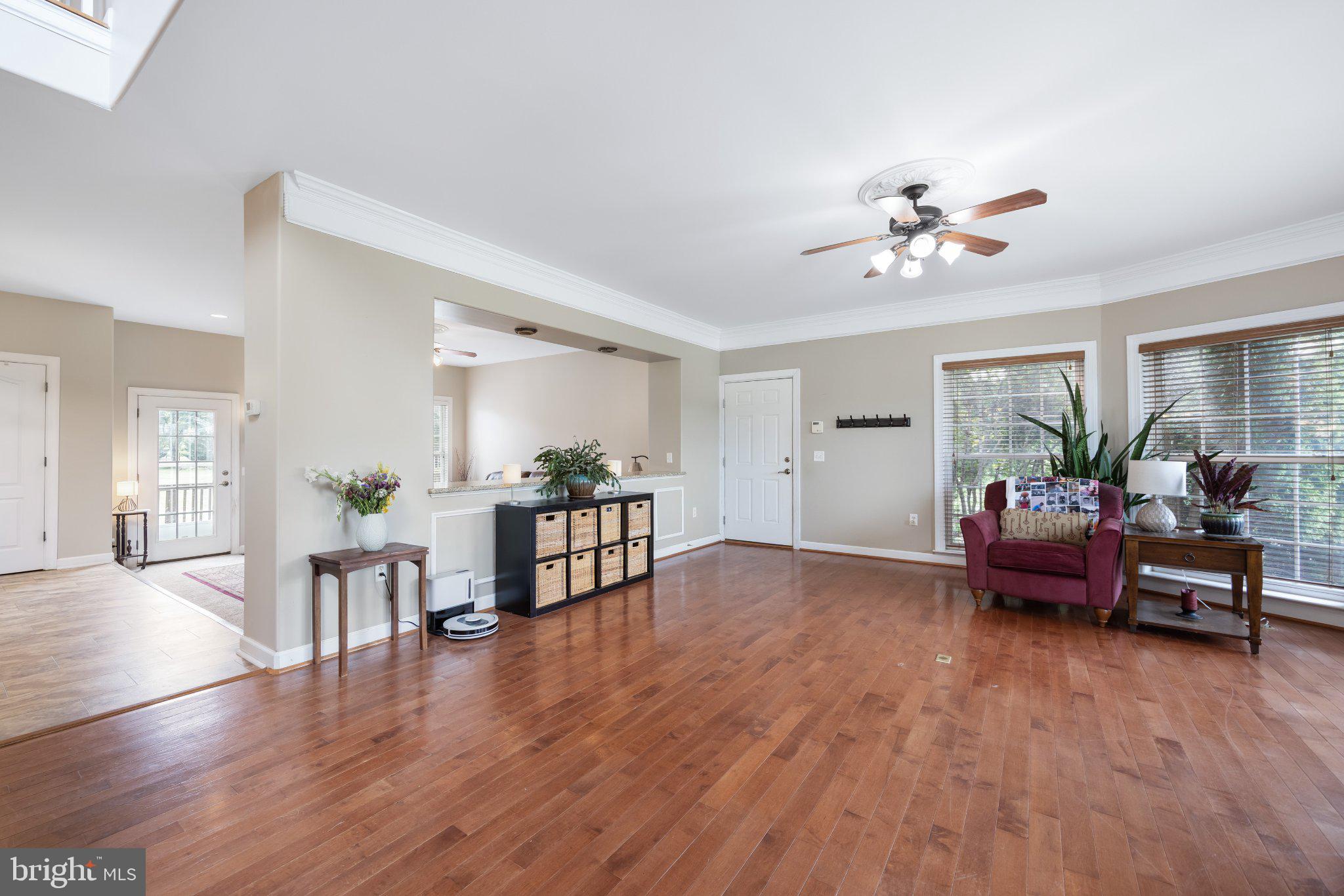 EQUESTRIAN ESTATES - Residential
