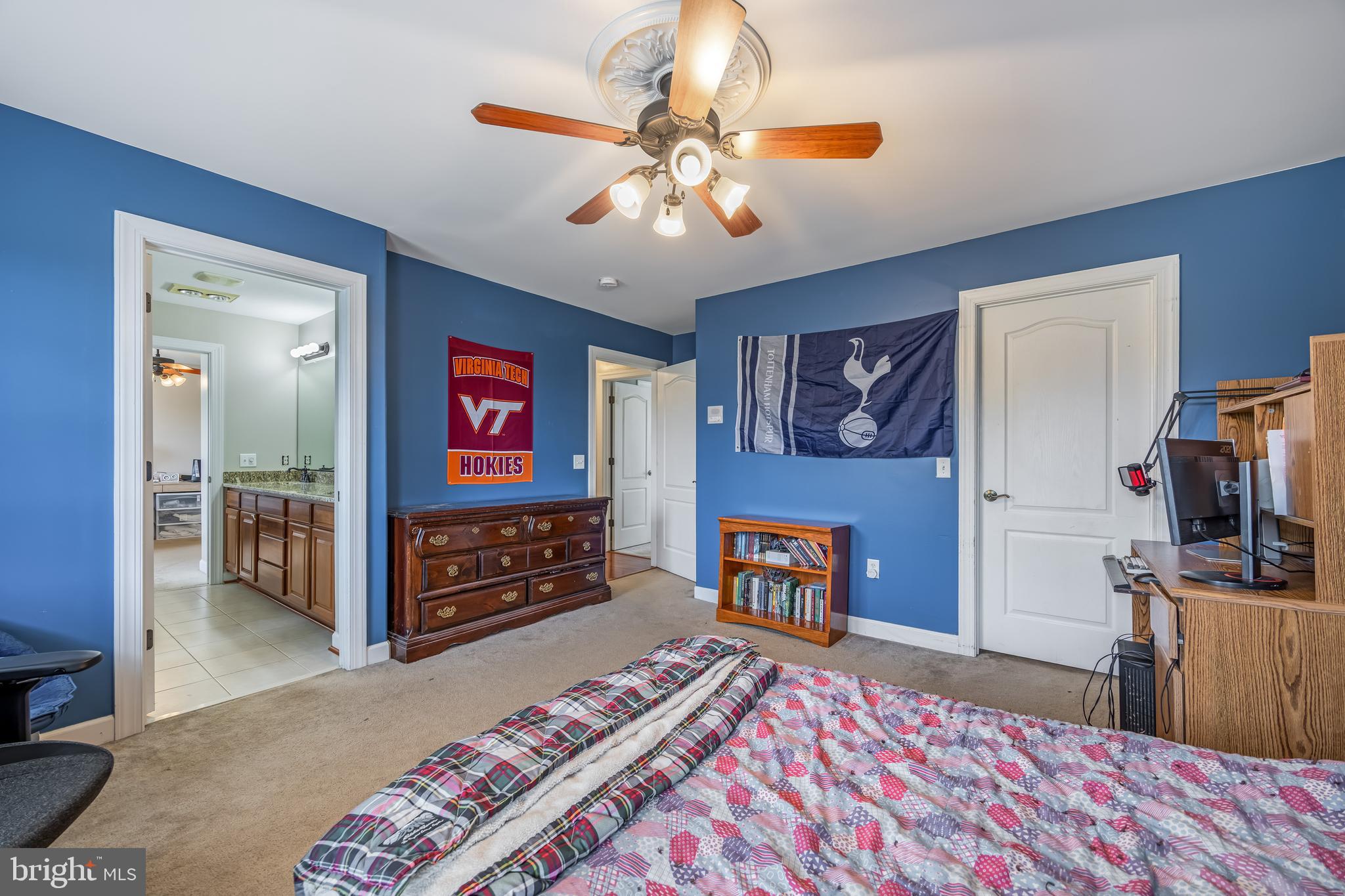 EQUESTRIAN ESTATES - Residential