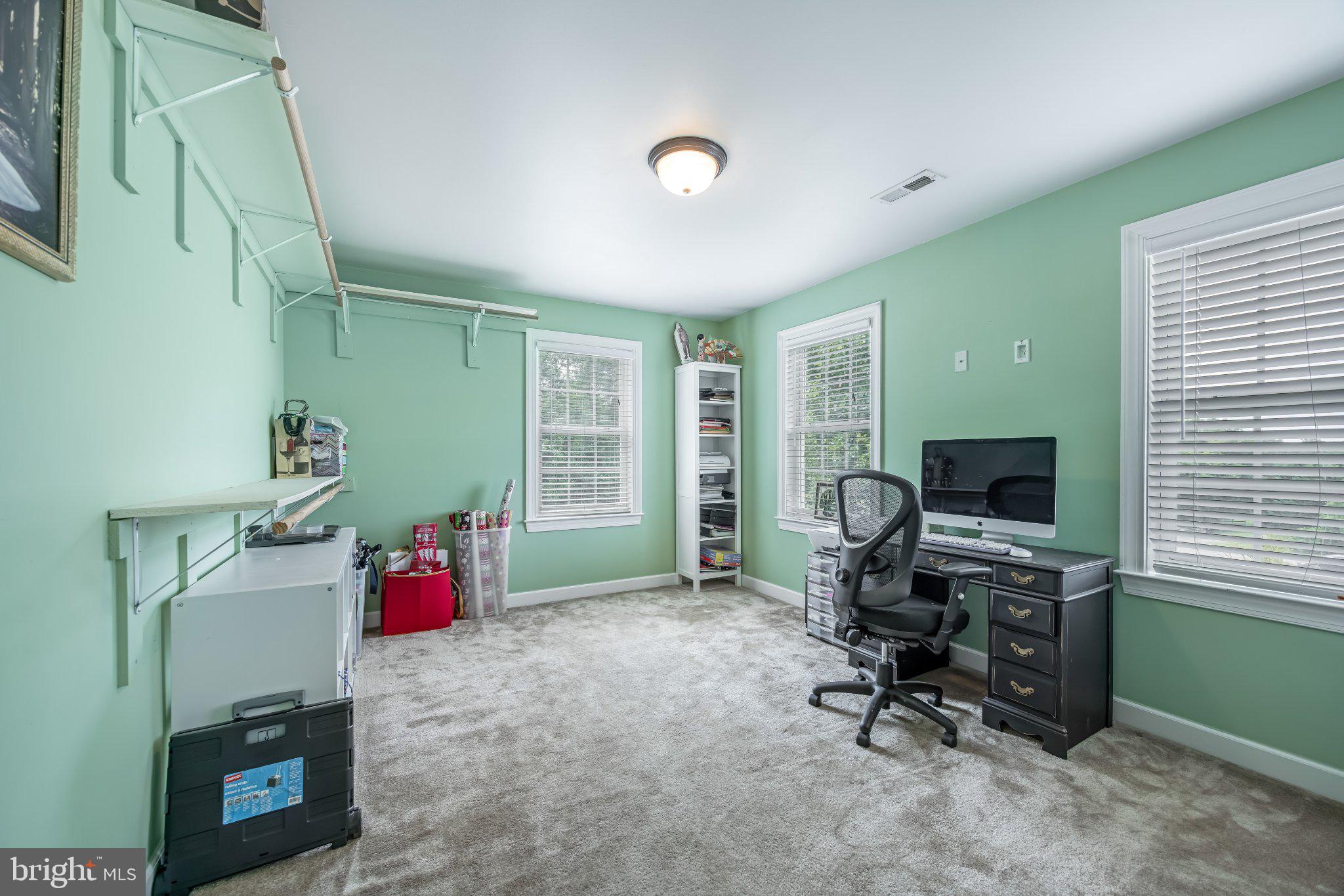 EQUESTRIAN ESTATES - Residential