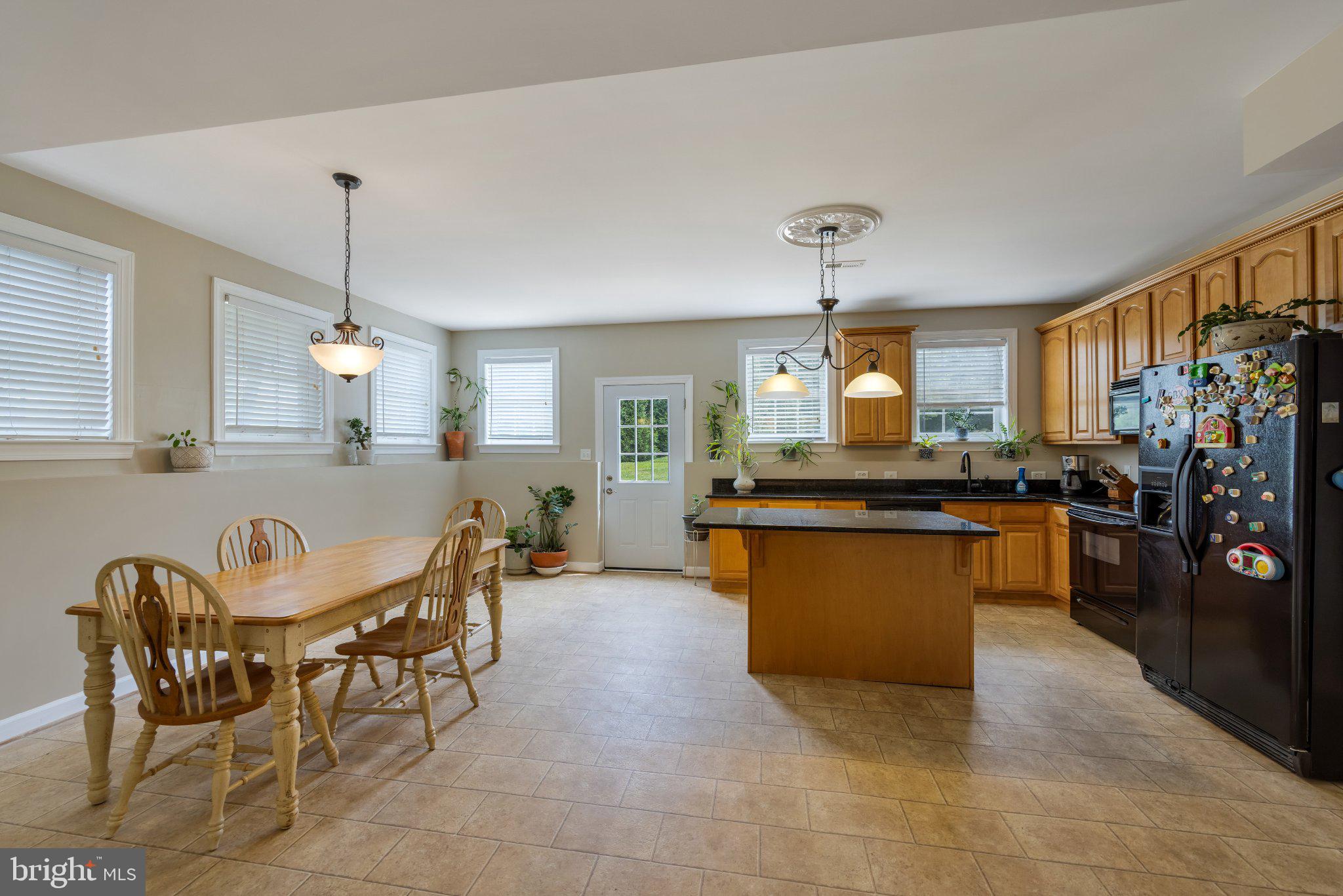 EQUESTRIAN ESTATES - Residential