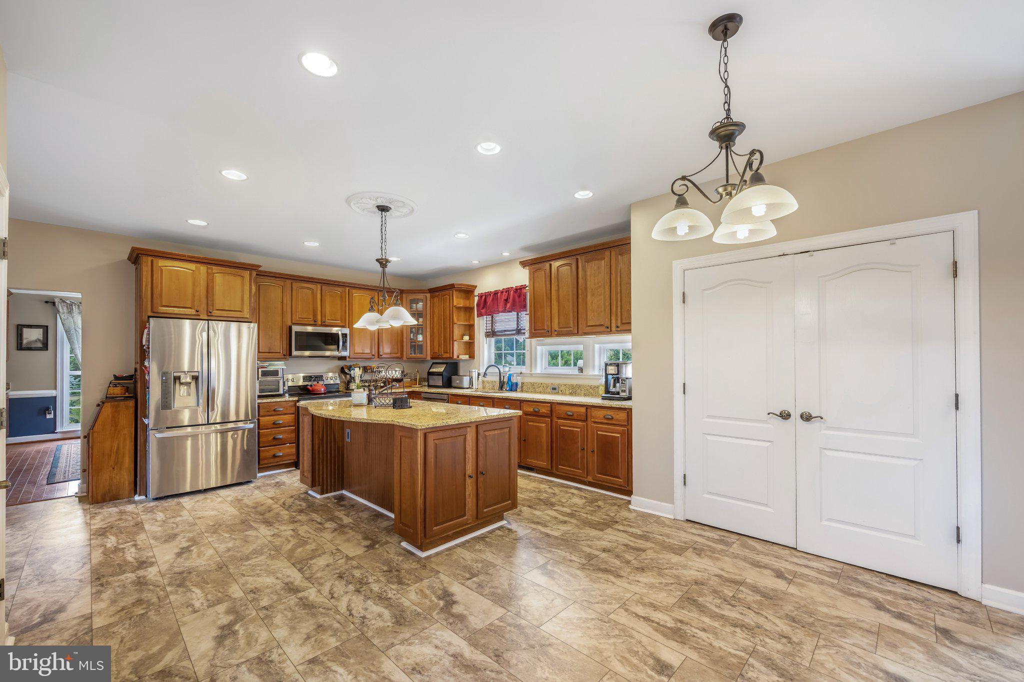 EQUESTRIAN ESTATES - Residential