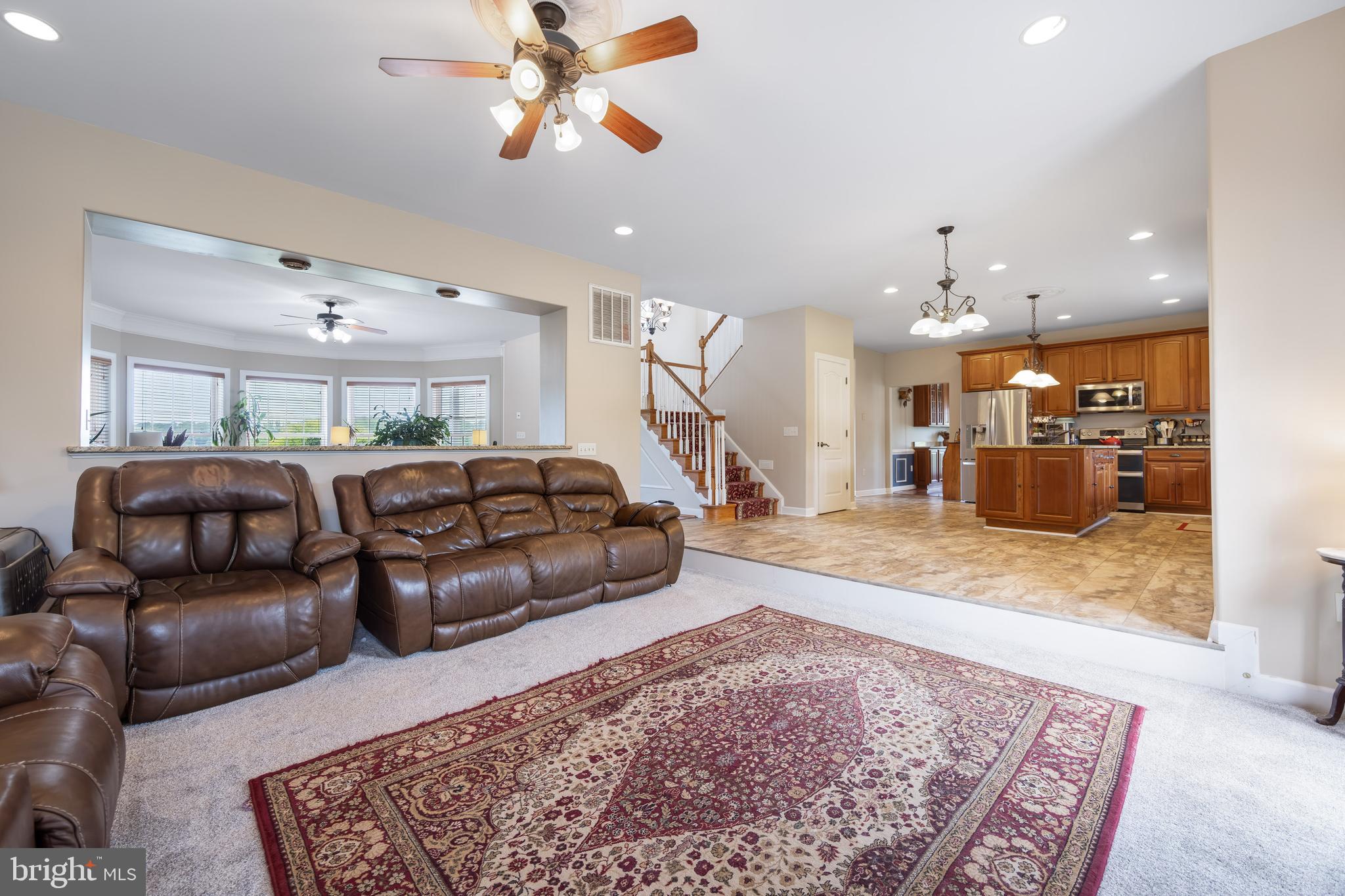 EQUESTRIAN ESTATES - Residential
