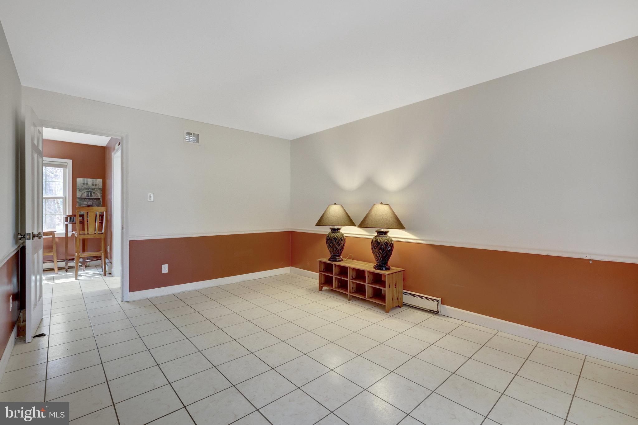 VALE SPRING WOODS - Residential