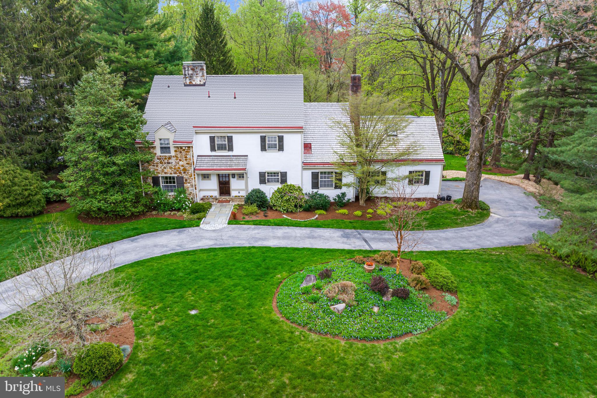 POND VIEW ESTATES - Residential