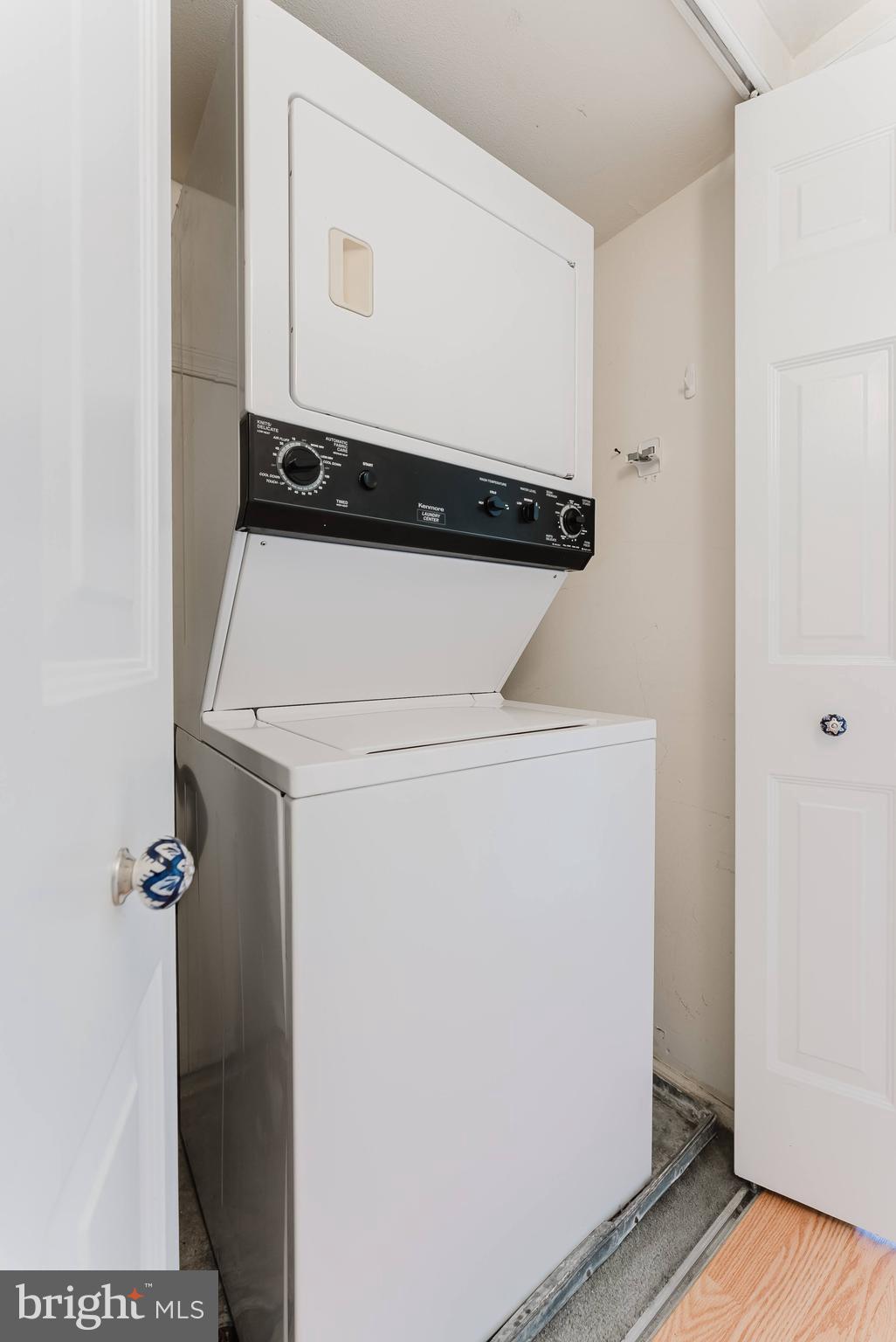 COLONIES AT MCLEAN - Residential