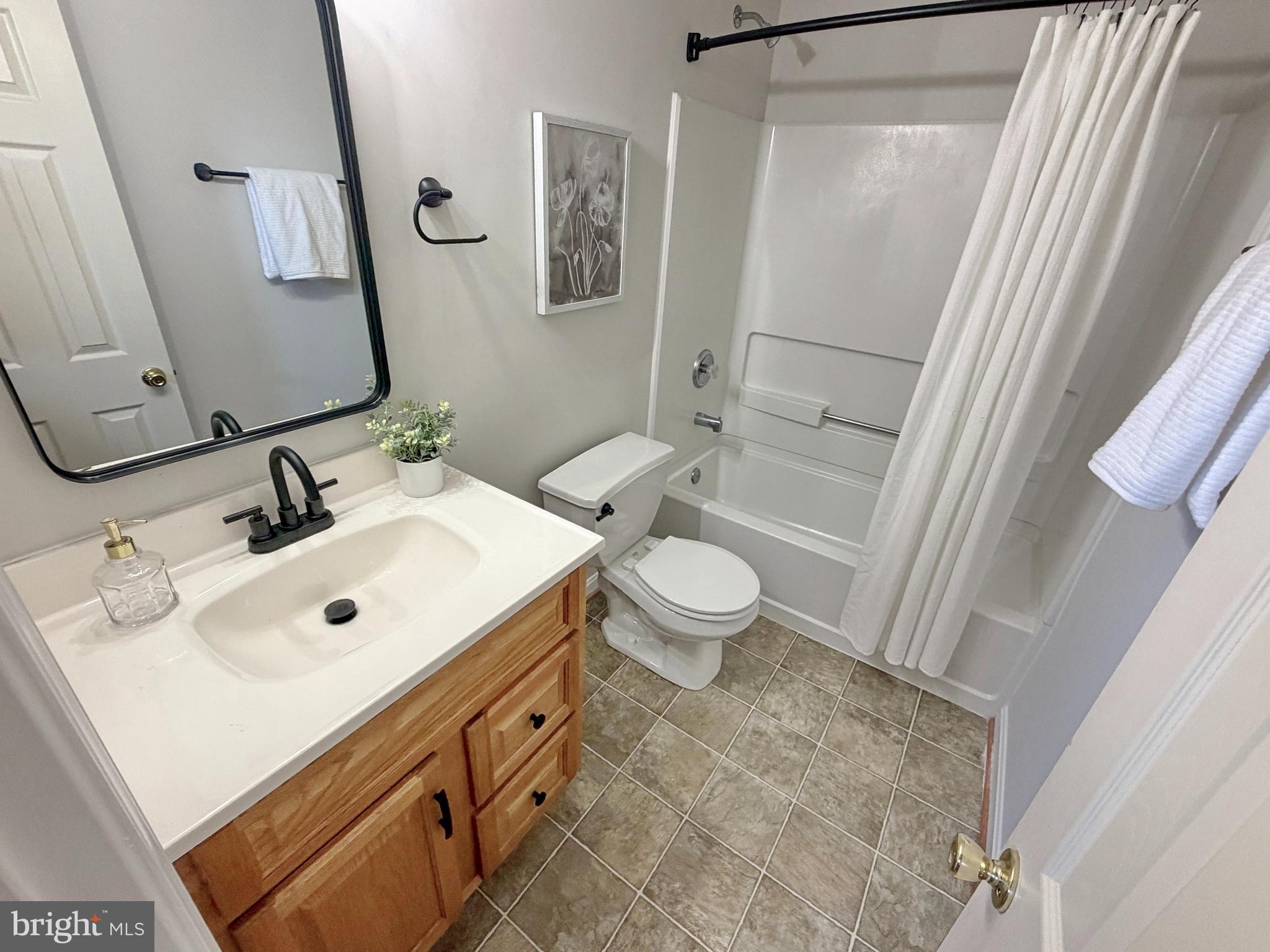 KINGS GRANT LA PLATA - Residential