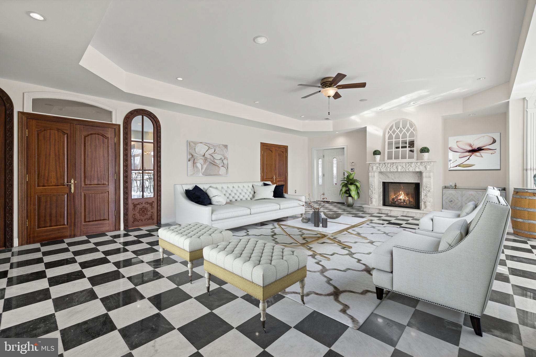 THE CHIMNEYS - Residential