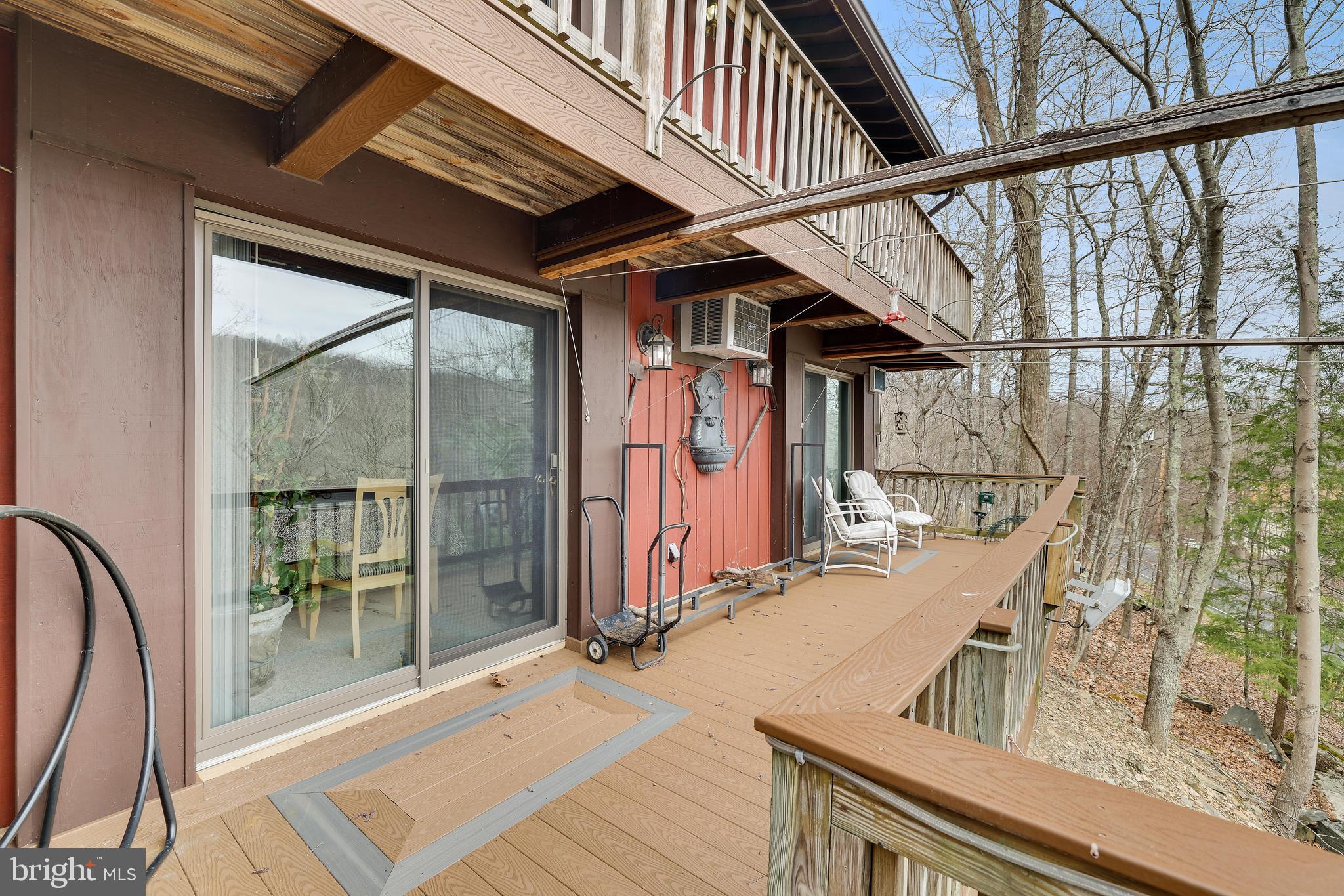 SAW CREEK ESTATES - Residential
