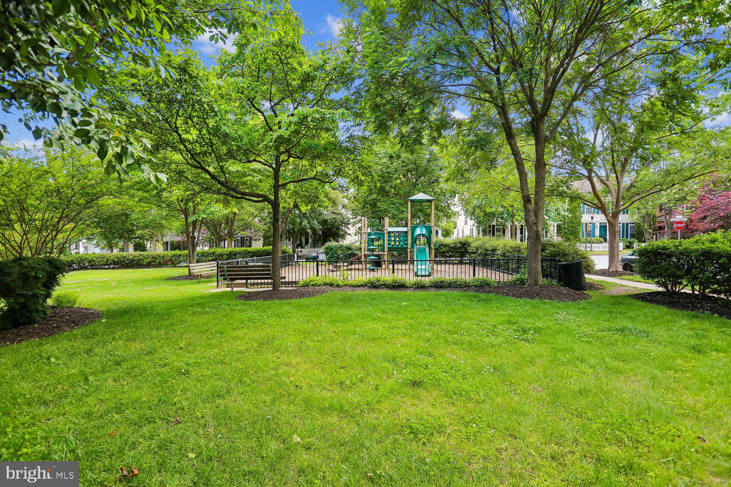 LAKELANDS - Residential