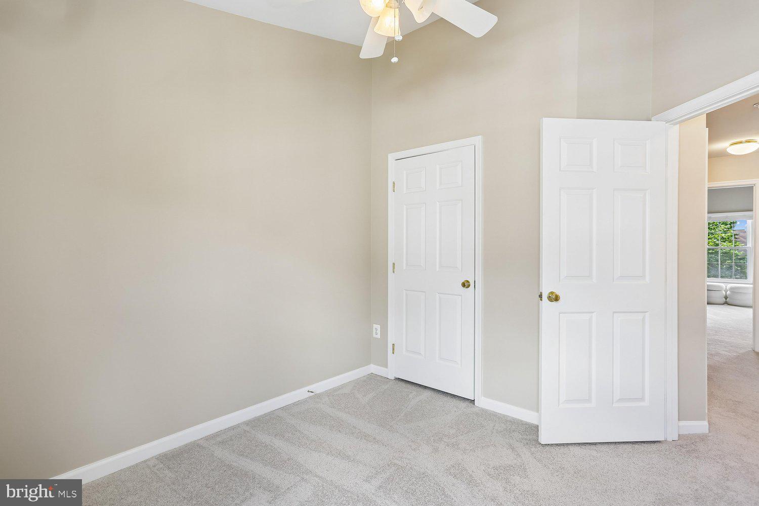 LAKELANDS - Residential