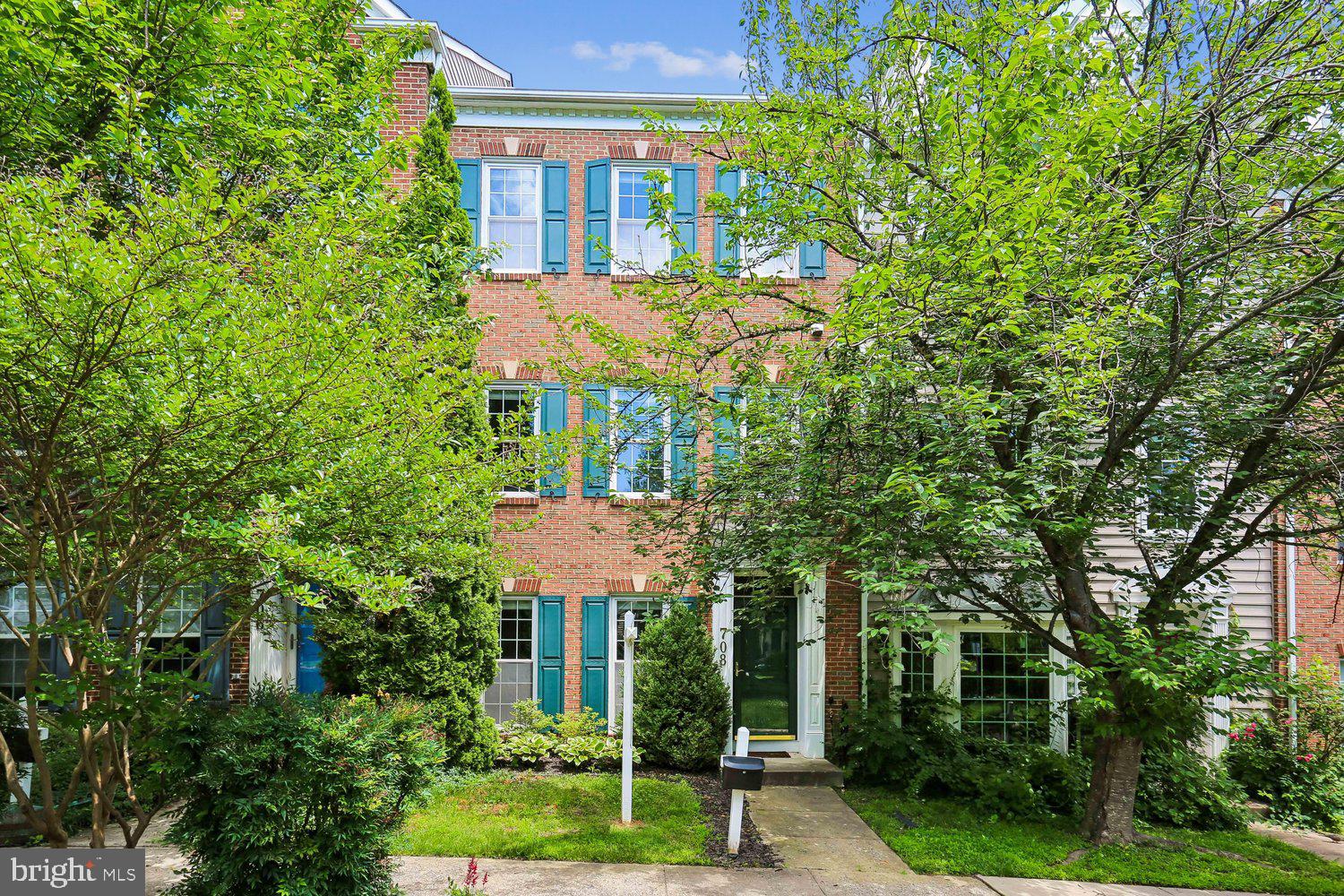 LAKELANDS - Residential