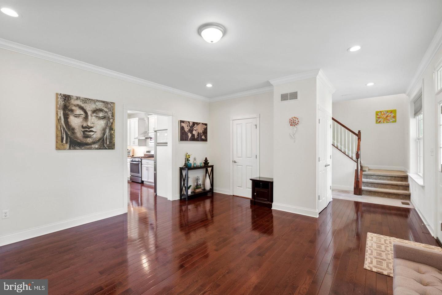 LANSDALE - Residential