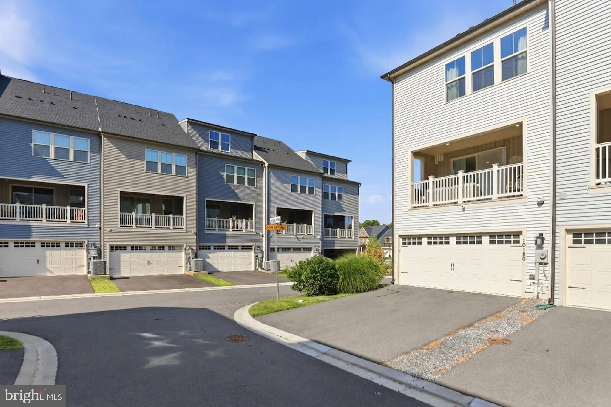 LAKE LINGANORE OAKDALE - Residential