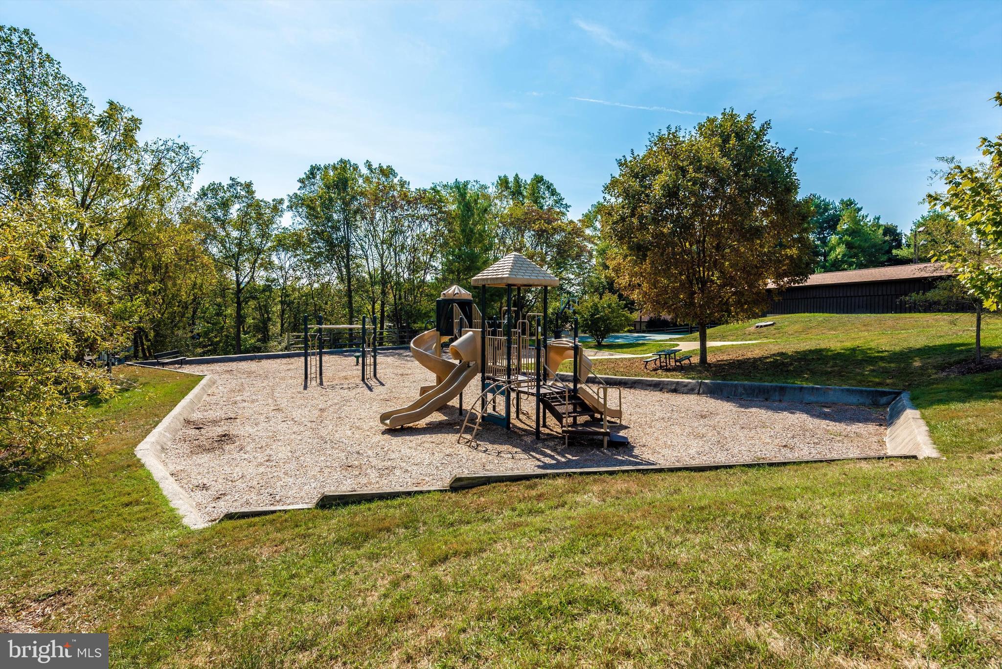 LAKE LINGANORE OAKDALE - Residential