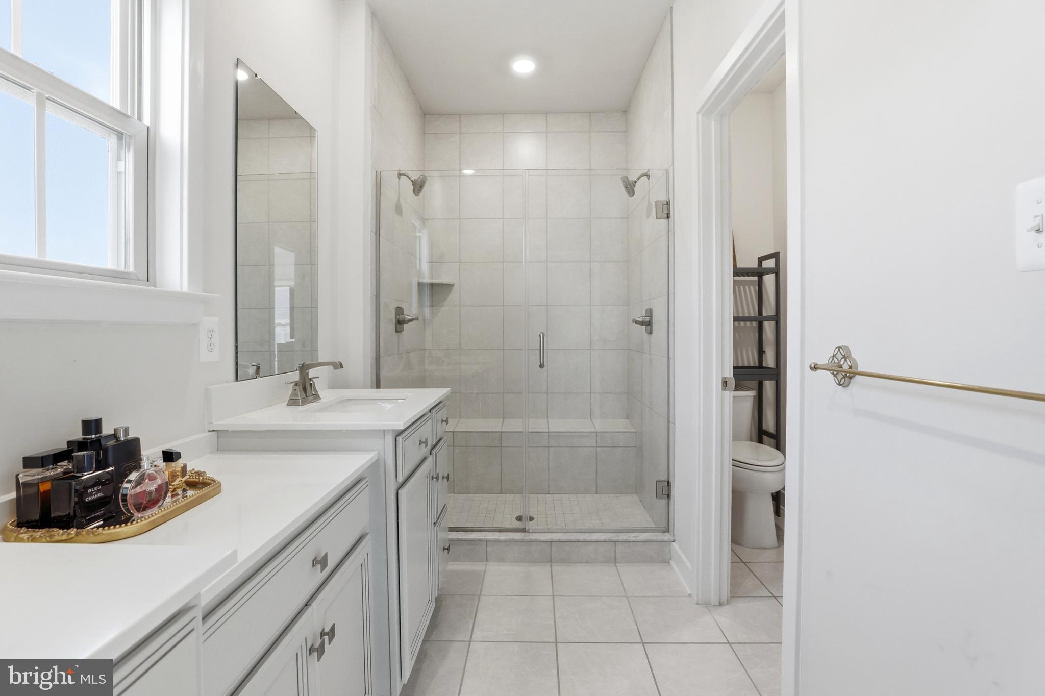 LAKE LINGANORE OAKDALE - Residential