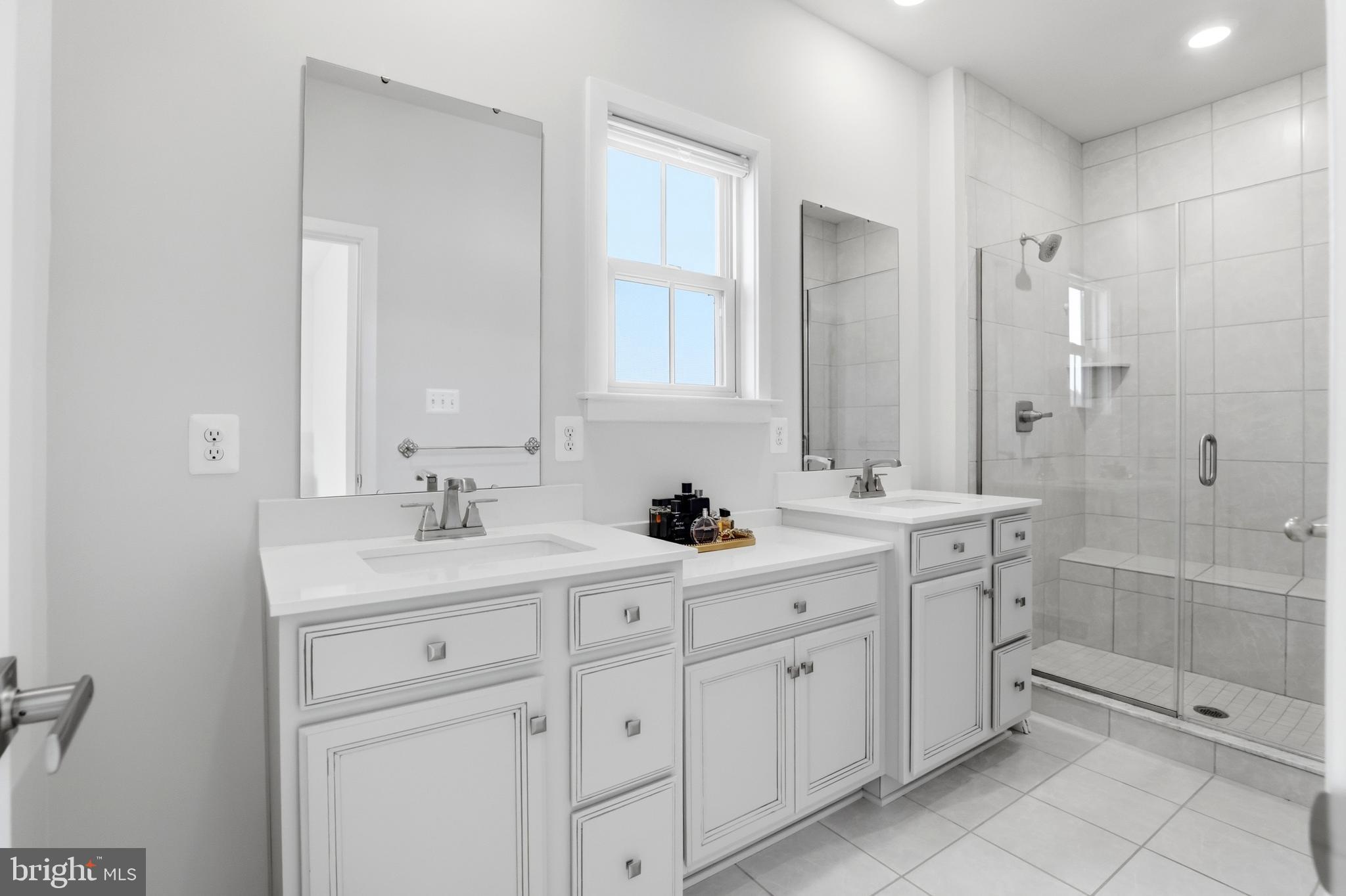 LAKE LINGANORE OAKDALE - Residential