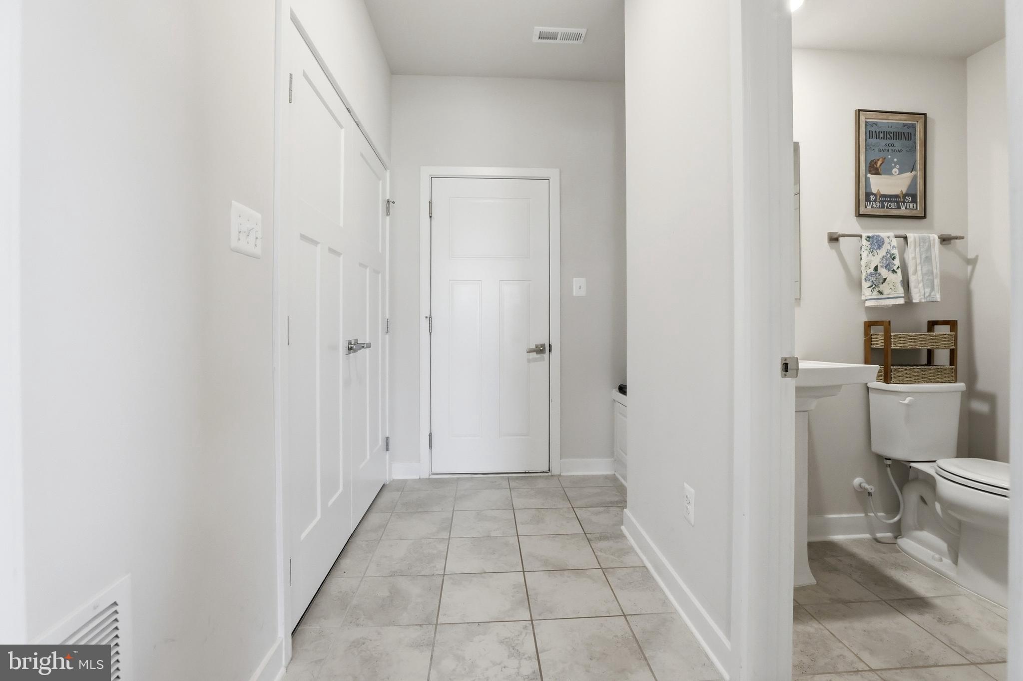 LAKE LINGANORE OAKDALE - Residential