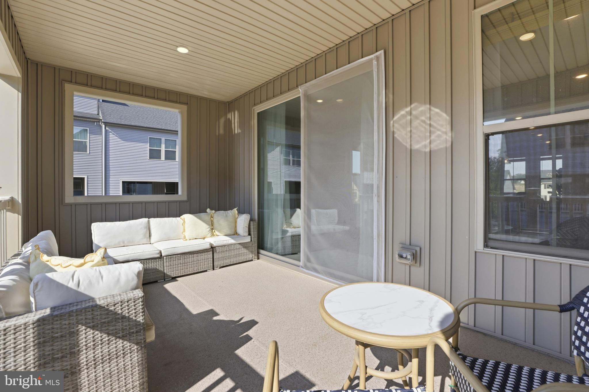 LAKE LINGANORE OAKDALE - Residential