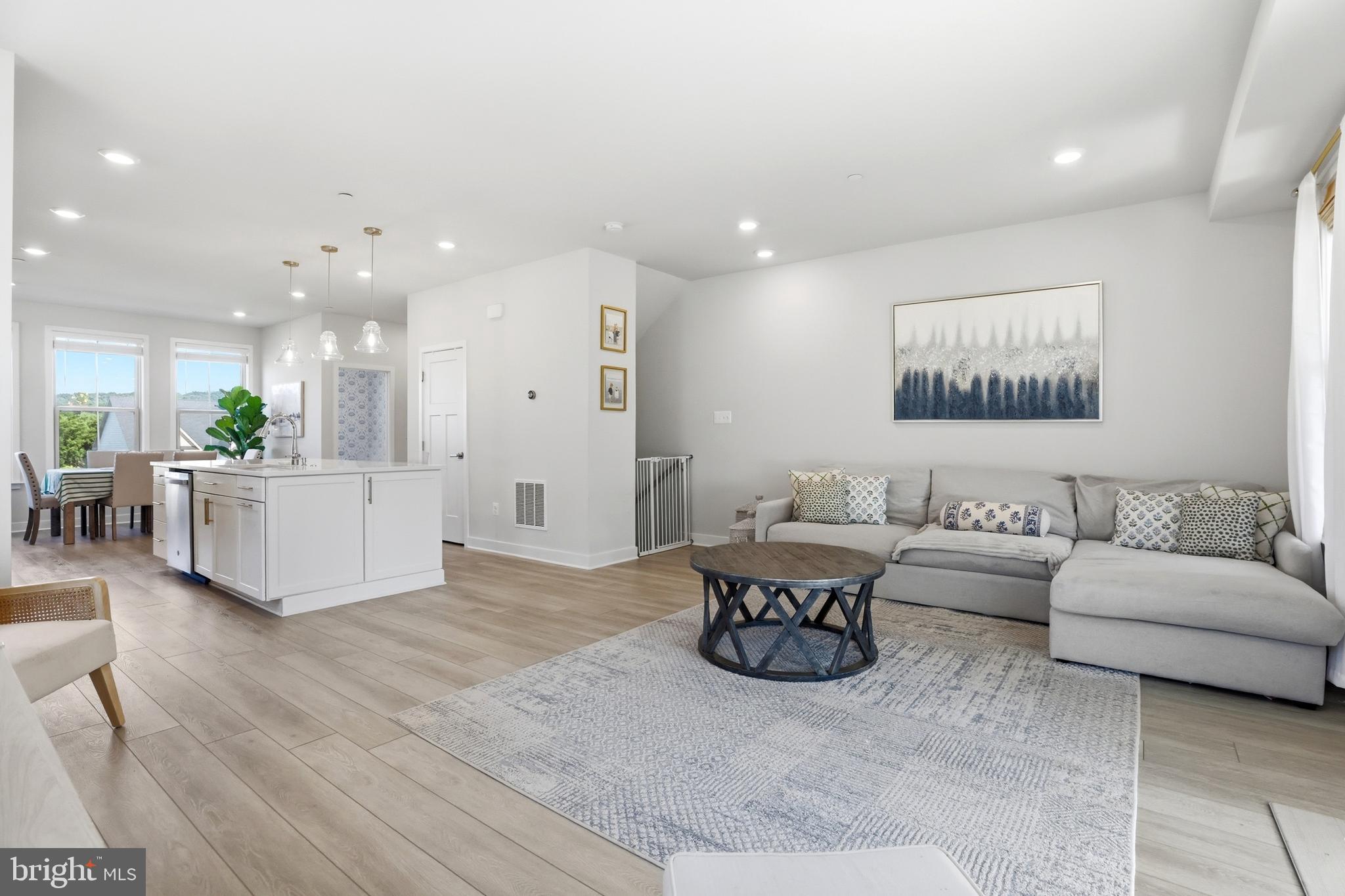 LAKE LINGANORE OAKDALE - Residential