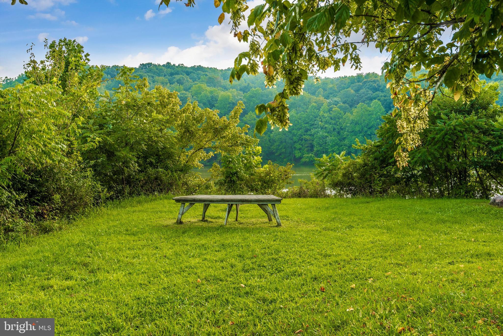 LAKE LINGANORE OAKDALE - Residential
