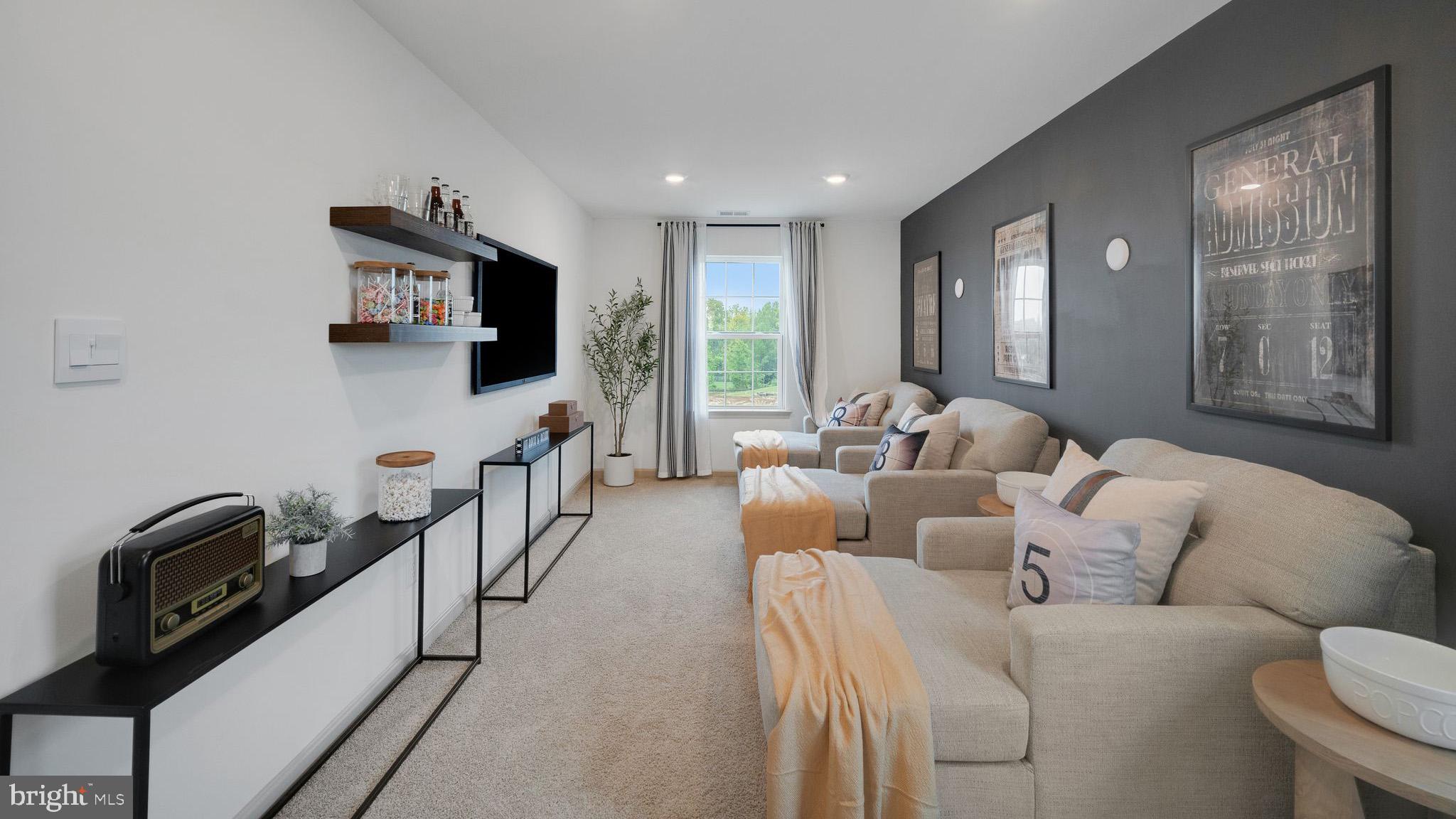 STRAWBERRY FIELDS - Residential