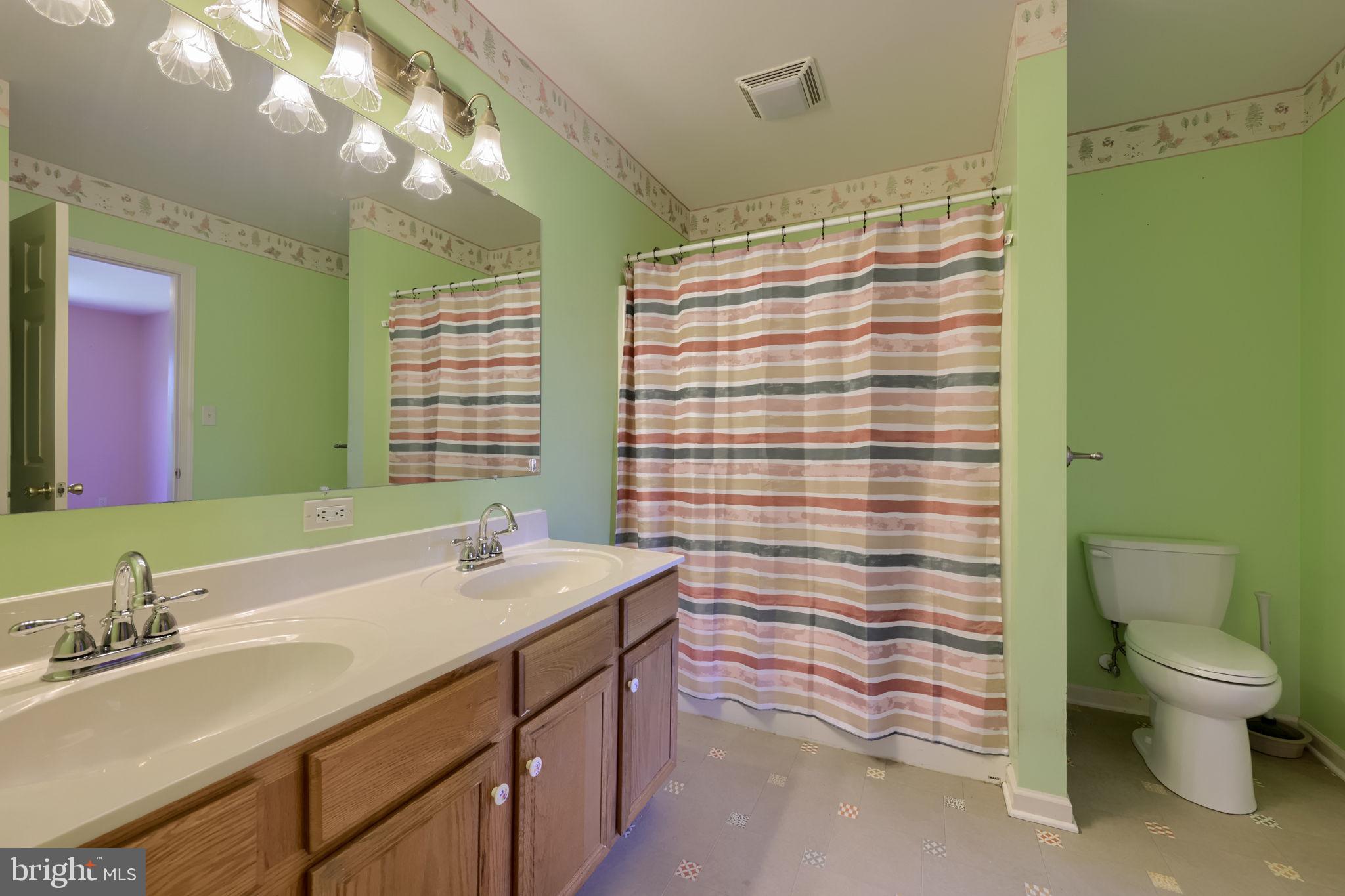 QUAIL HOLLOW - Residential