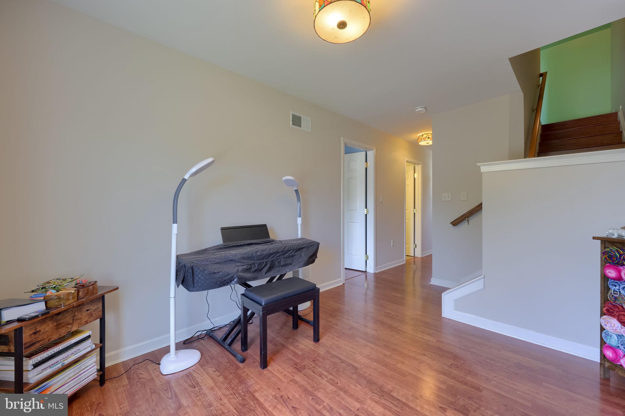 QUAIL HOLLOW - Residential