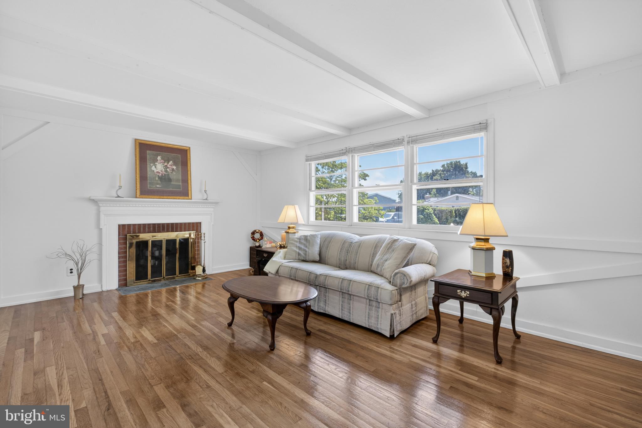 MEADOWOOD - Residential