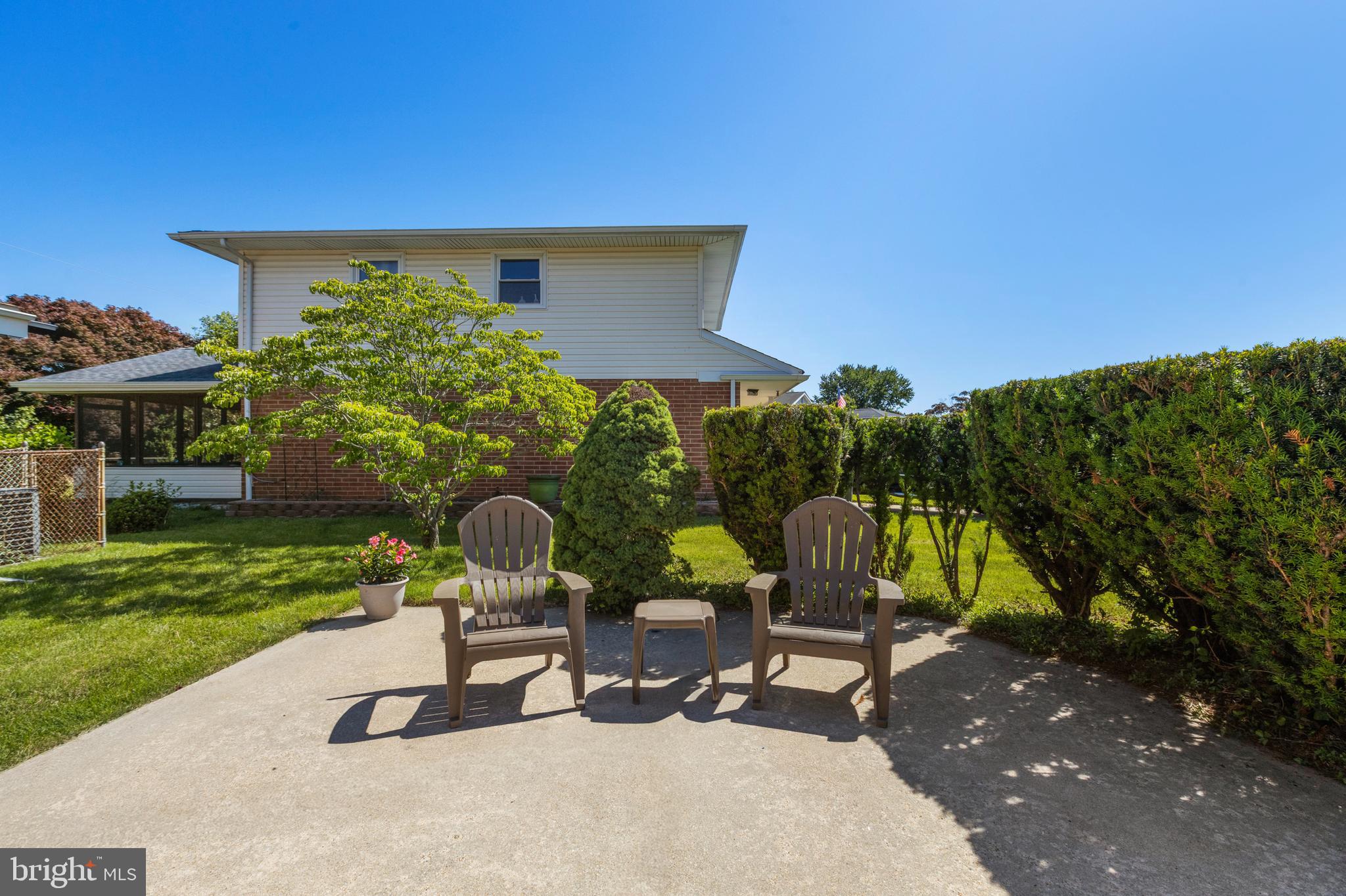MEADOWOOD - Residential