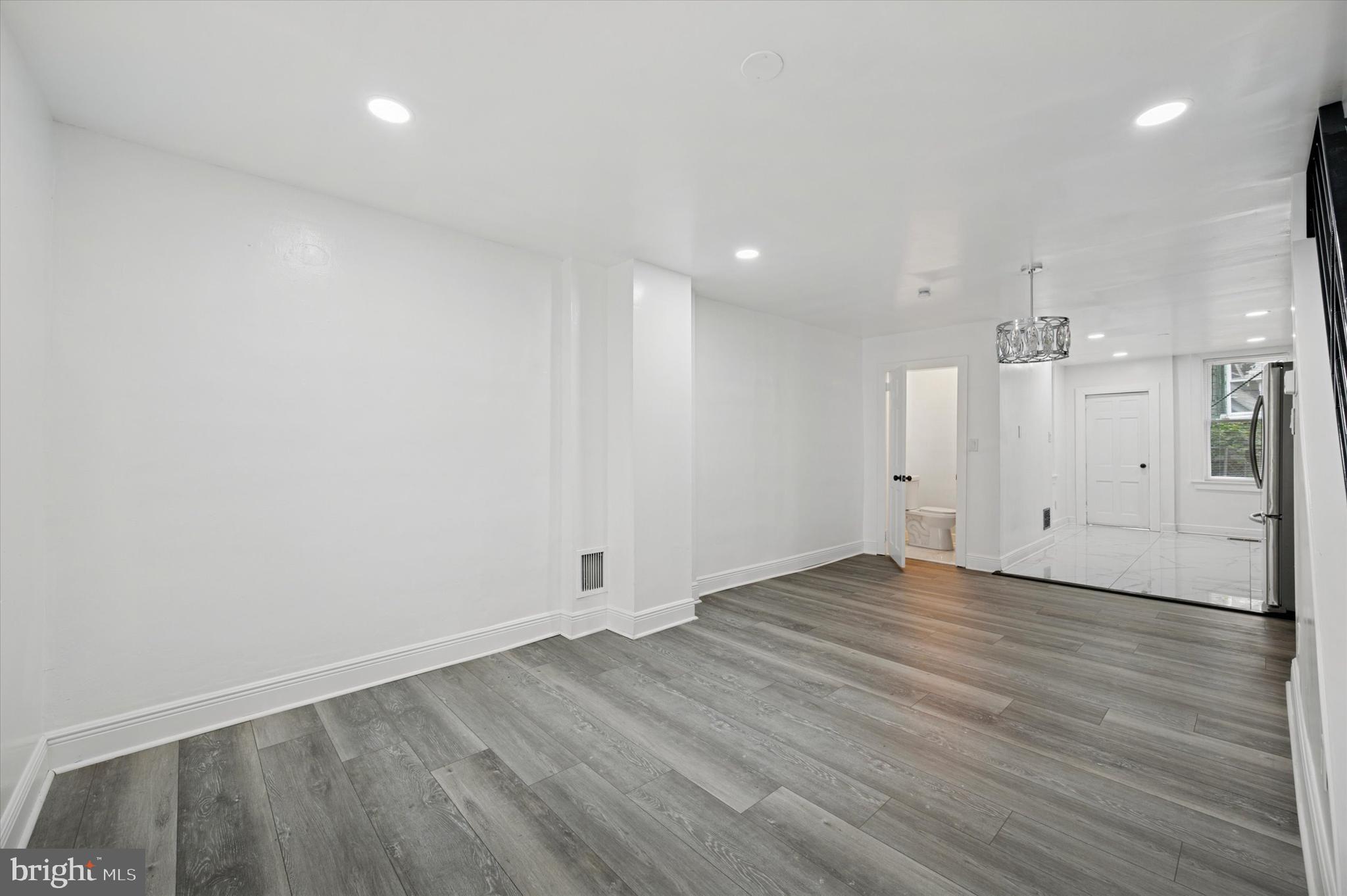GERMANTOWN (EAST) - Residential