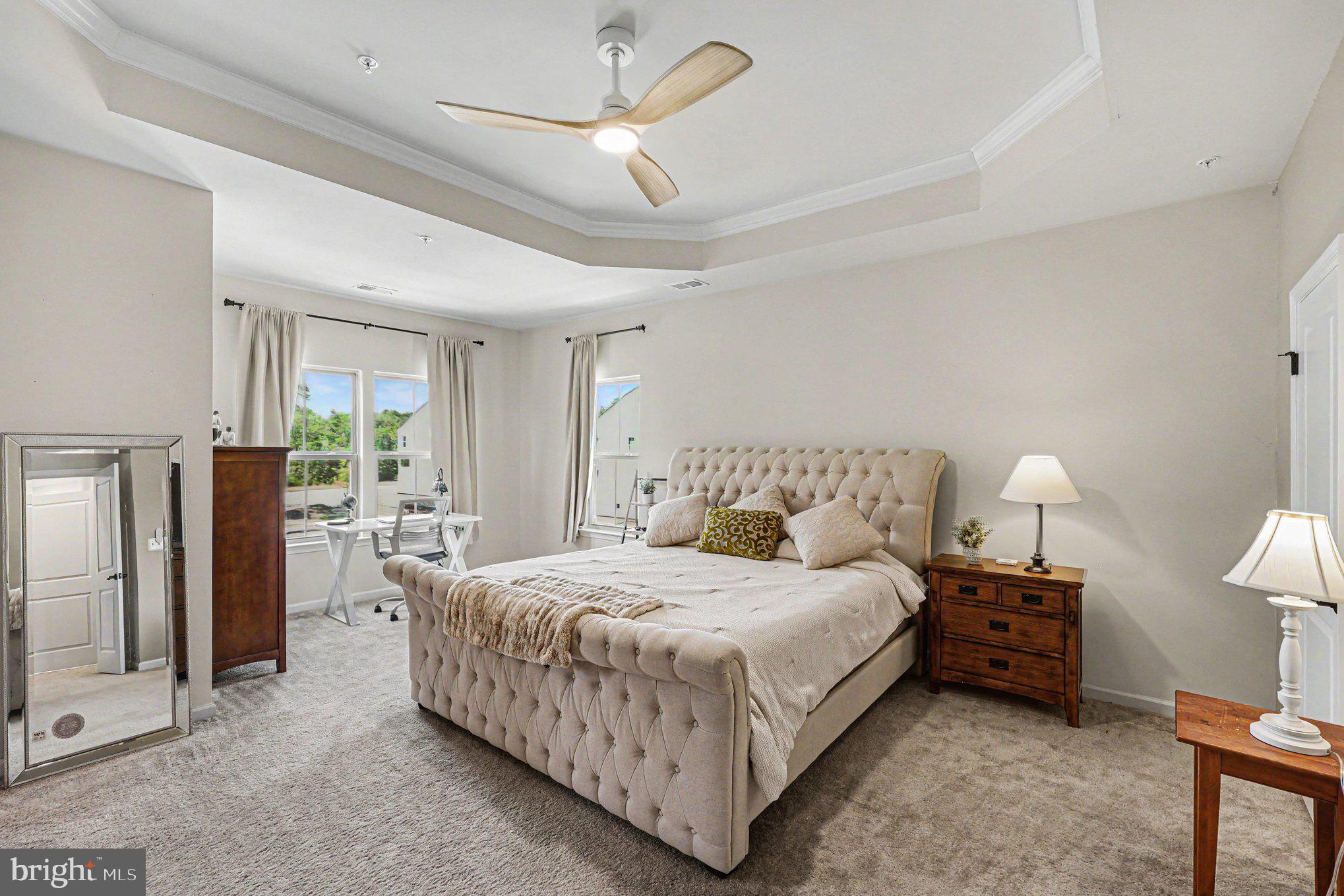 LOUDOUN CROSSING CONDOMINIUM - Residential