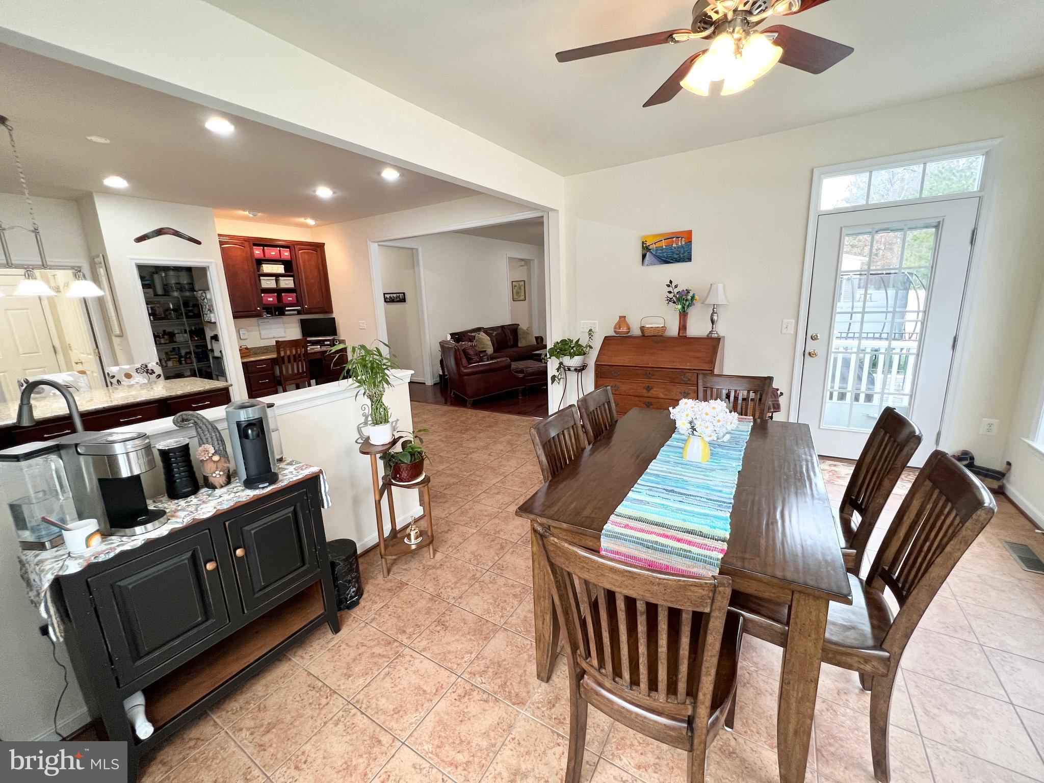CHATHAM  VILLAGE - Residential
