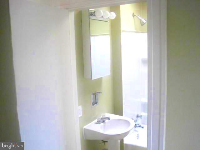 WESTPORT - Residential
