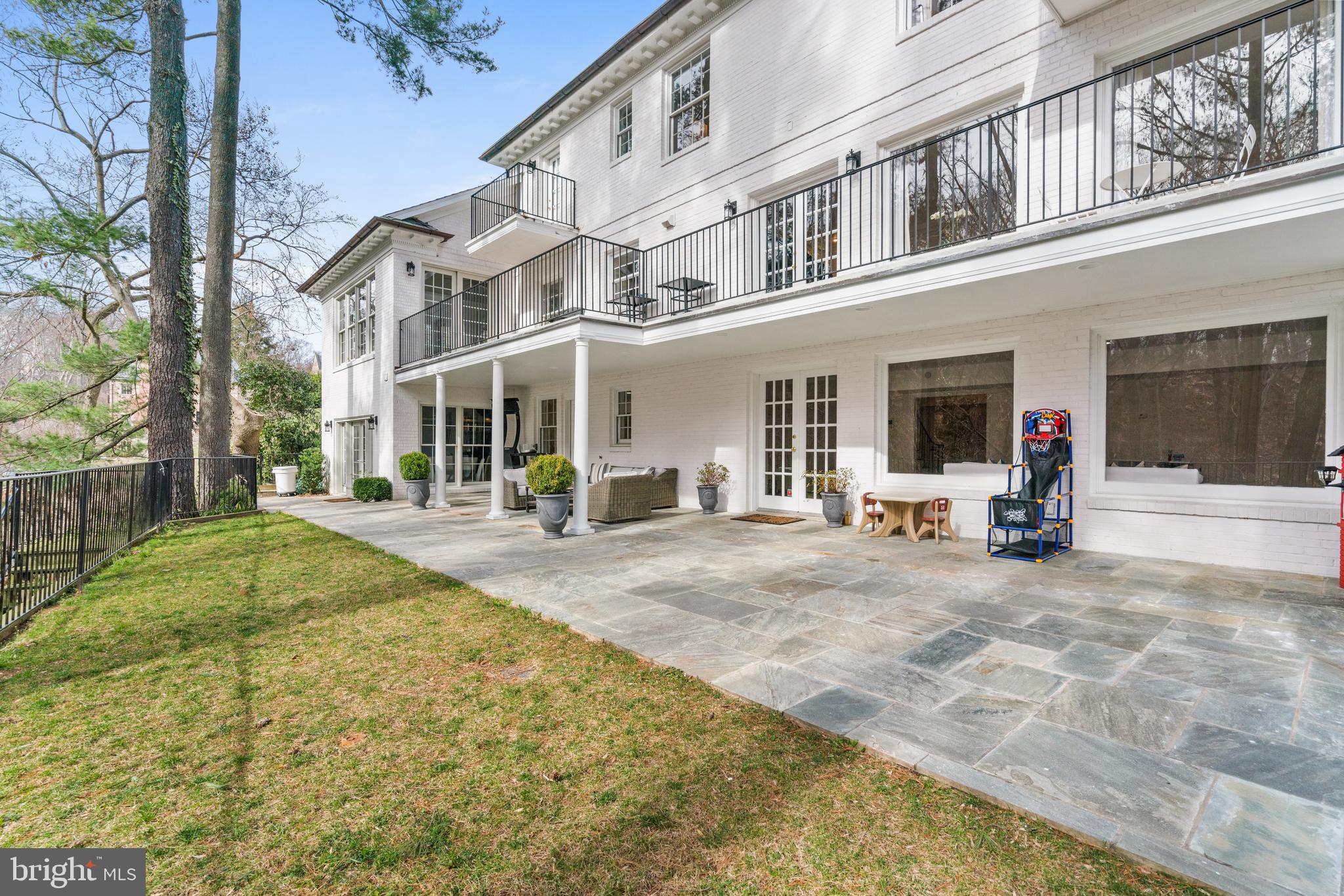MASSACHUSETTS AVENUE HEIGHTS - Residential