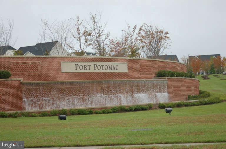 PORT POTOMAC - Residential
