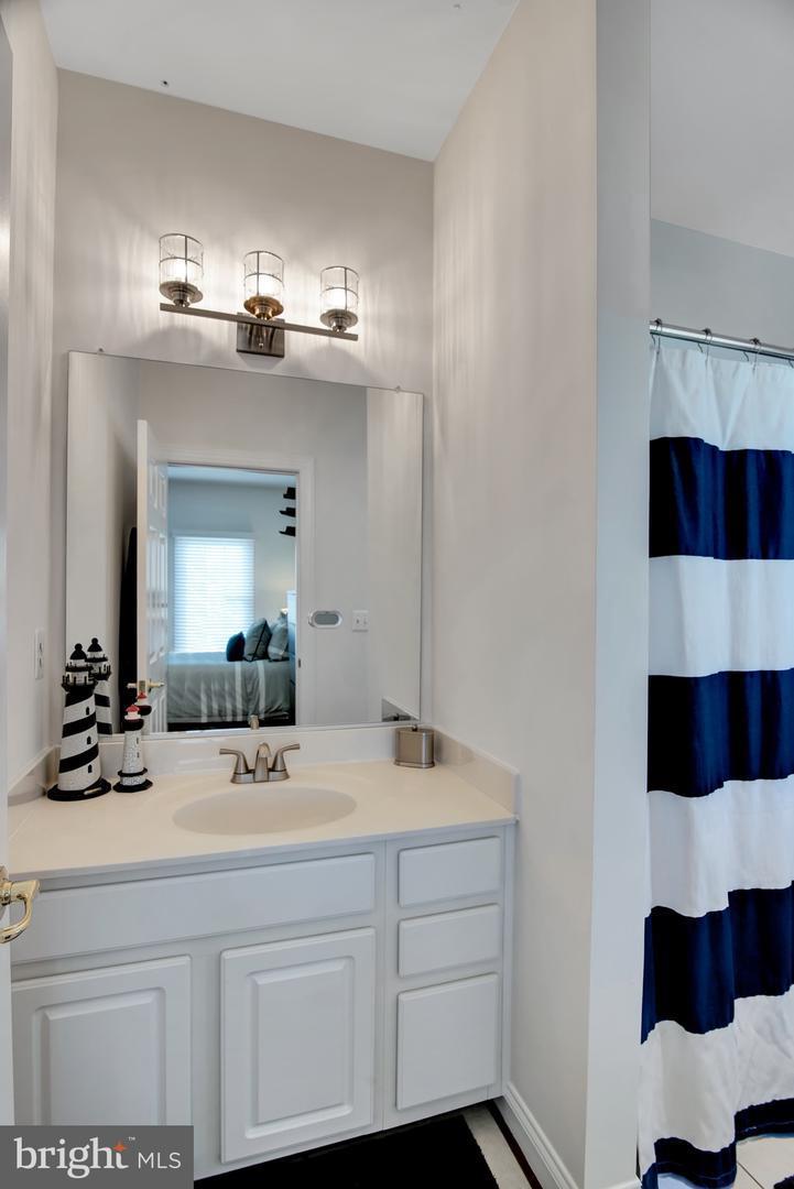 PORT POTOMAC - Residential