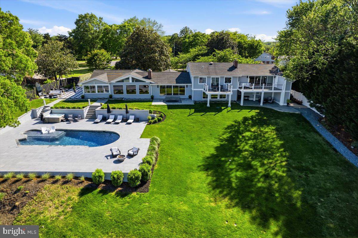 ESPERANZA FARMS - Residential