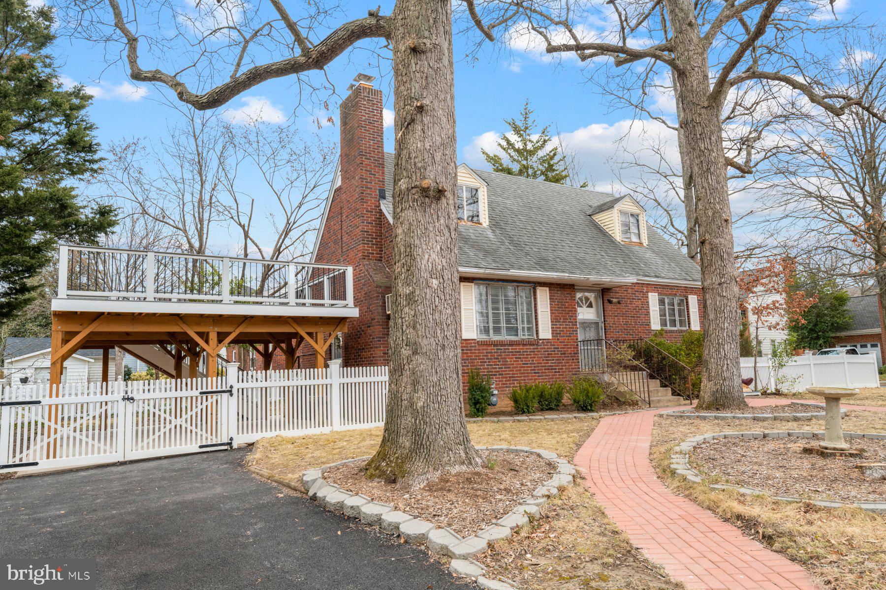 BARCROFT - Residential