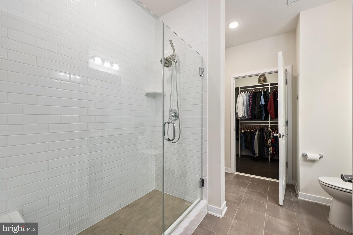 MOUNT VINEYARD - Residential Lease