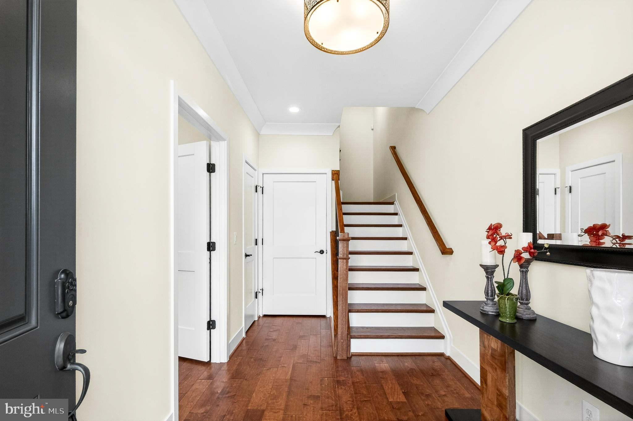 CADENCE ON CENTER - Residential